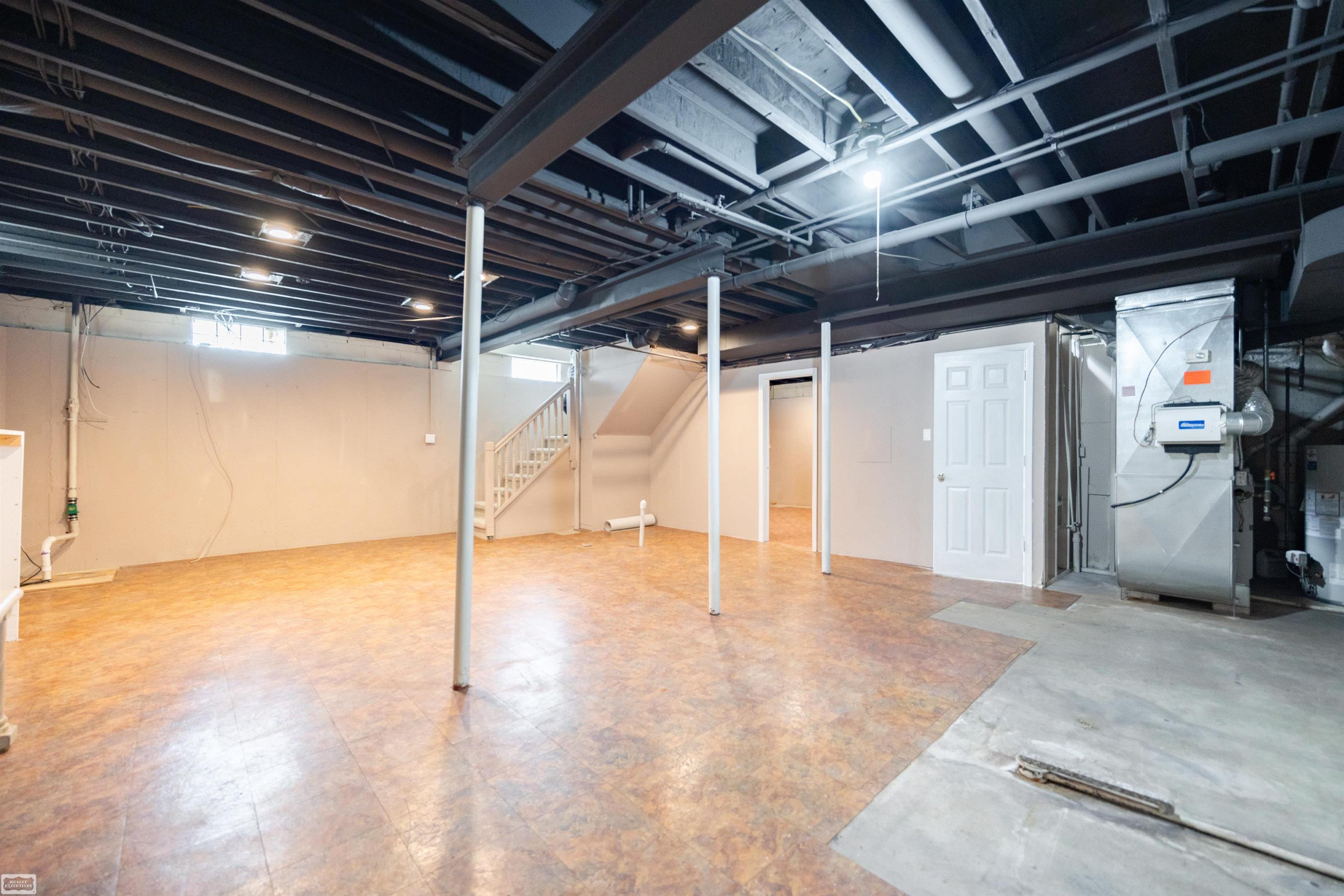 3129 Bendelow Road Property Photo 31