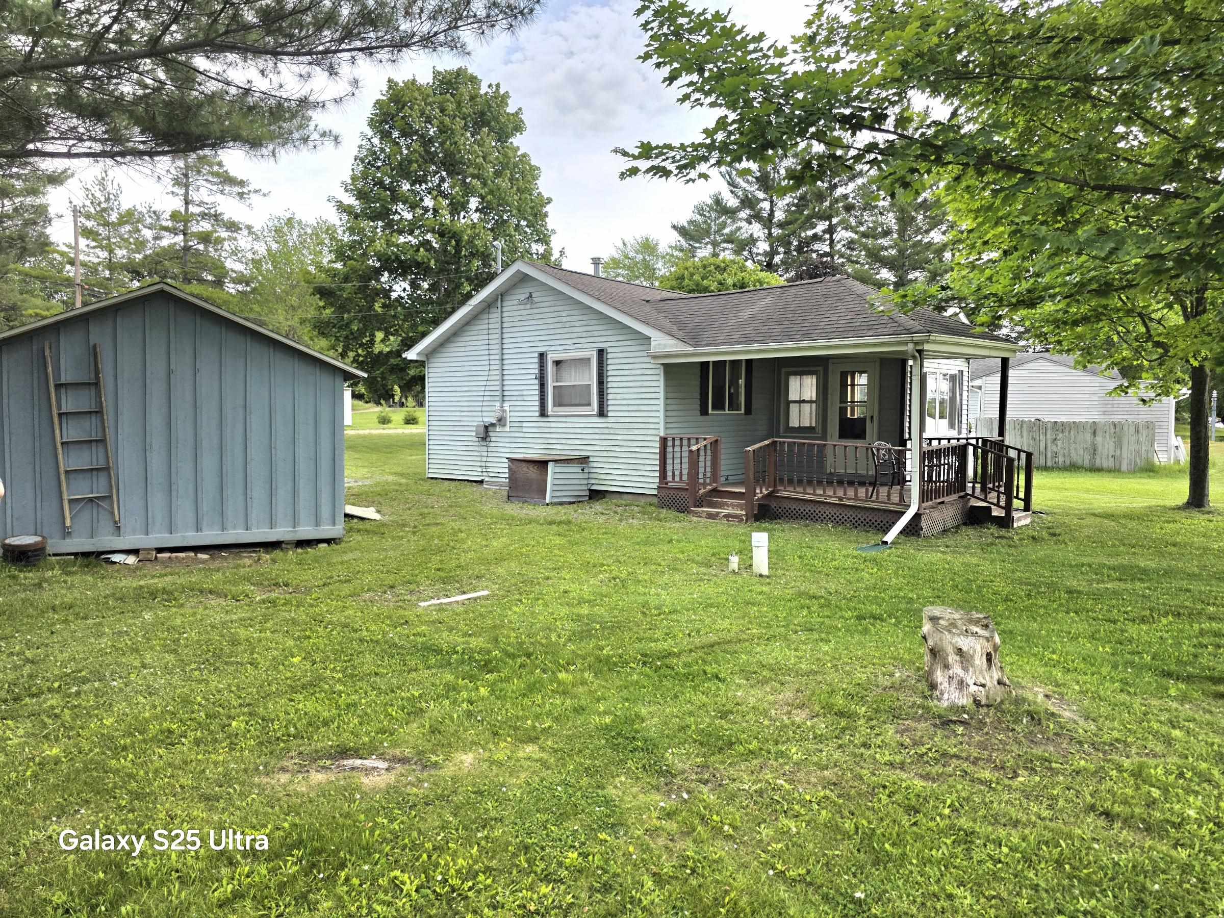 101 Riverside Drive Property Photo 2