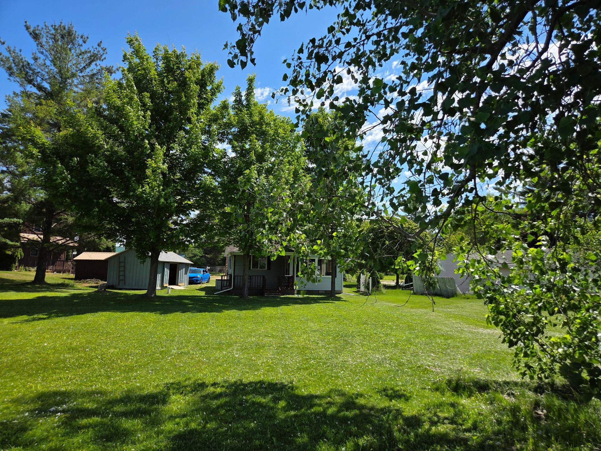 101 Riverside Drive Property Photo 18