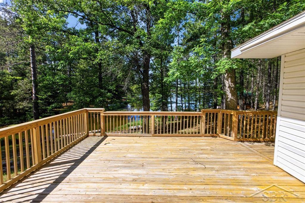 7059 Chain Lake Drive Property Photo 11
