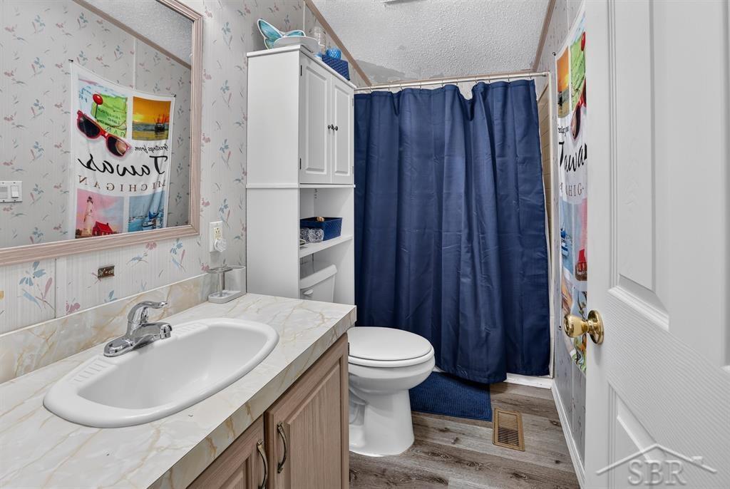 7059 Chain Lake Drive Property Photo 26