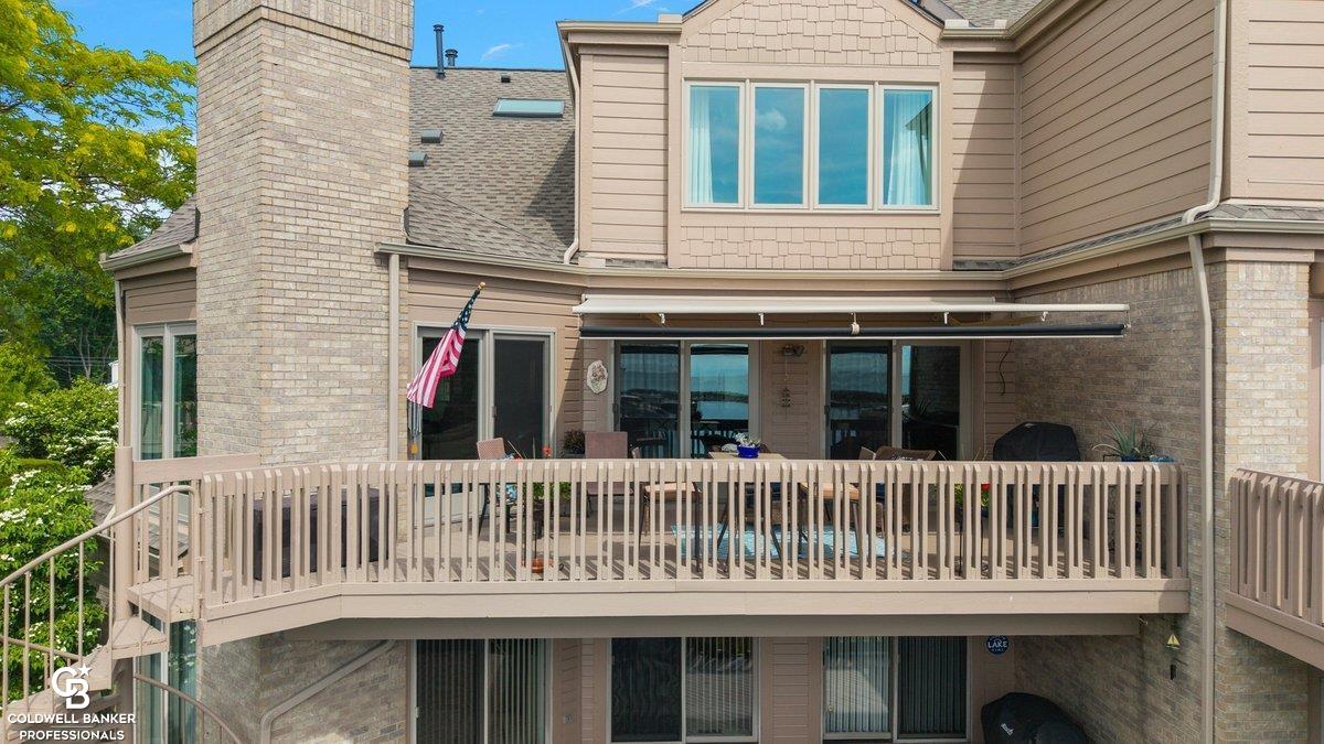 26031 Harbour Pointe Dr N Drive Property Photo 11
