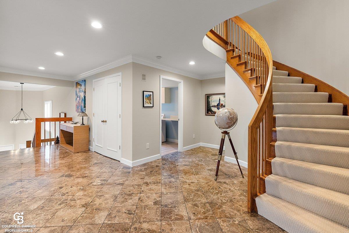 26031 Harbour Pointe Dr N Drive Property Photo 18