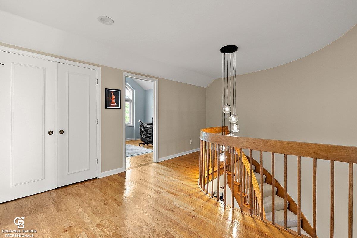 26031 Harbour Pointe Dr N Drive Property Photo 33