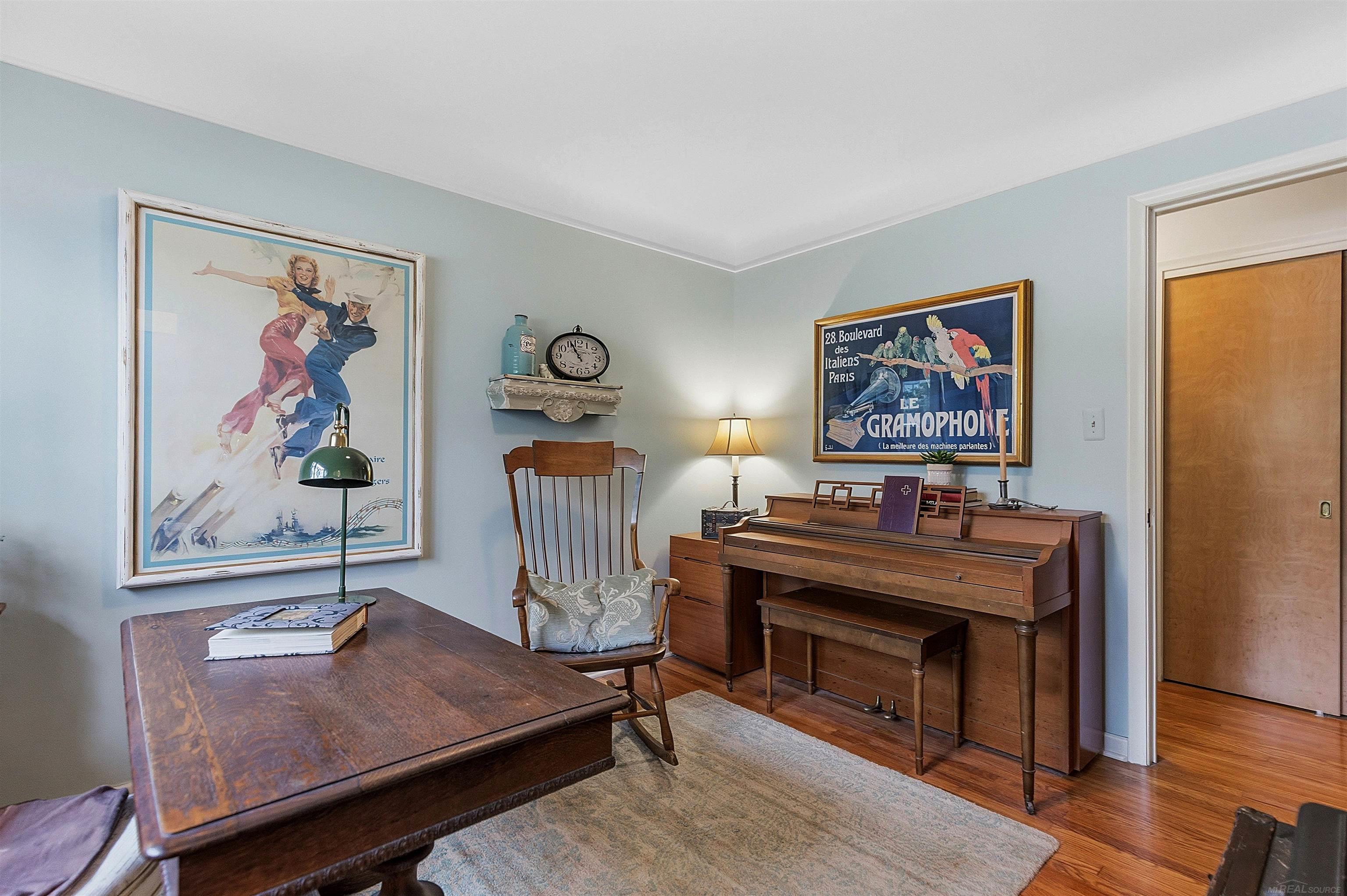26360 Jefferson Avenue Property Photo 14