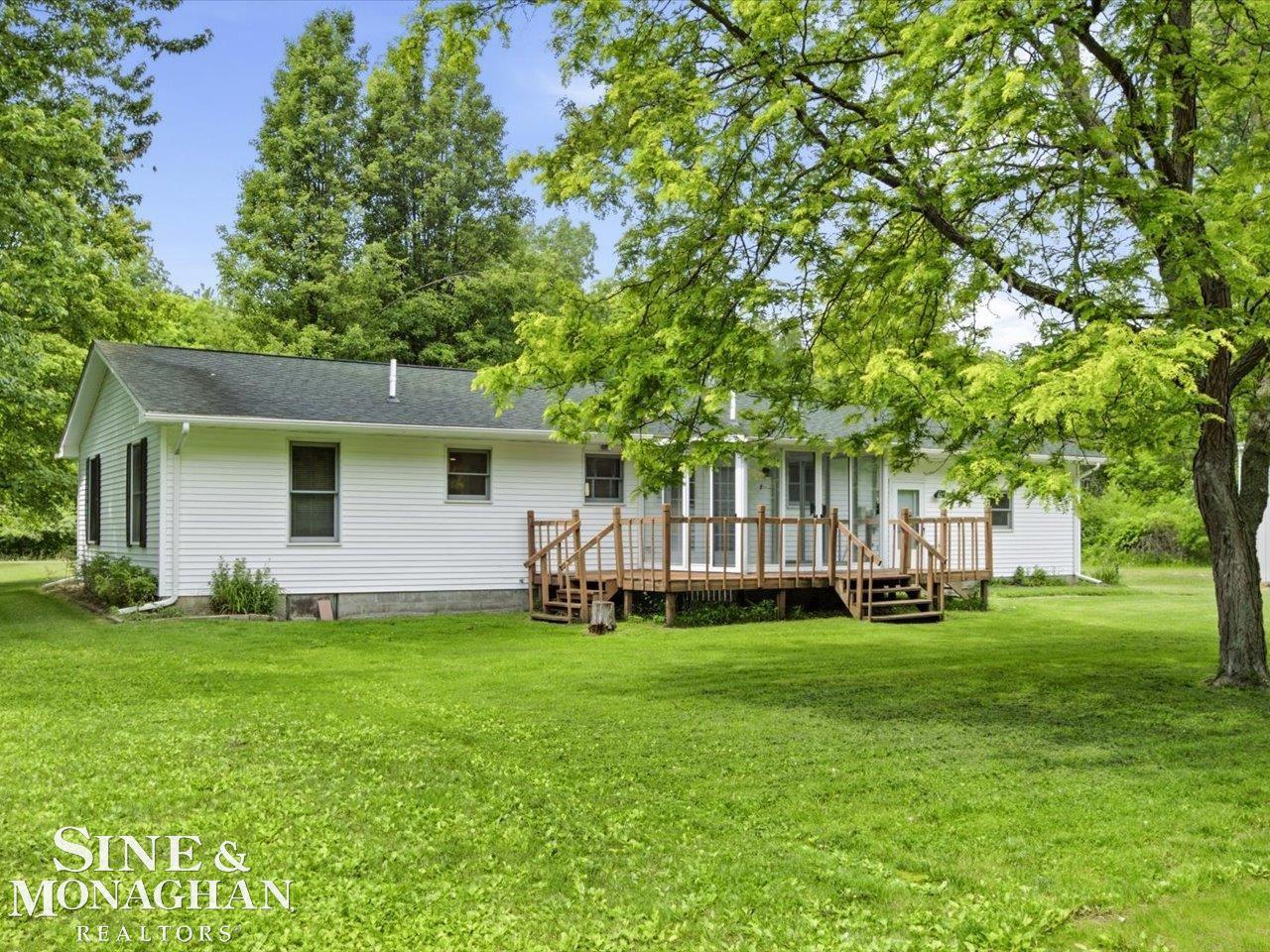 9211 Folkert Road Property Photo 8