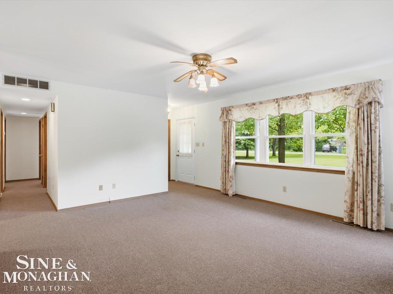 9211 Folkert Road Property Photo 15