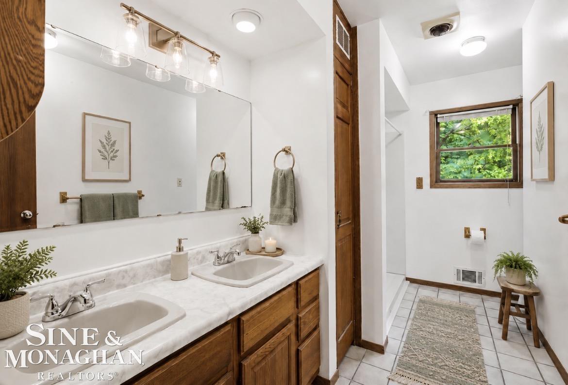 9211 Folkert Road Property Photo 31