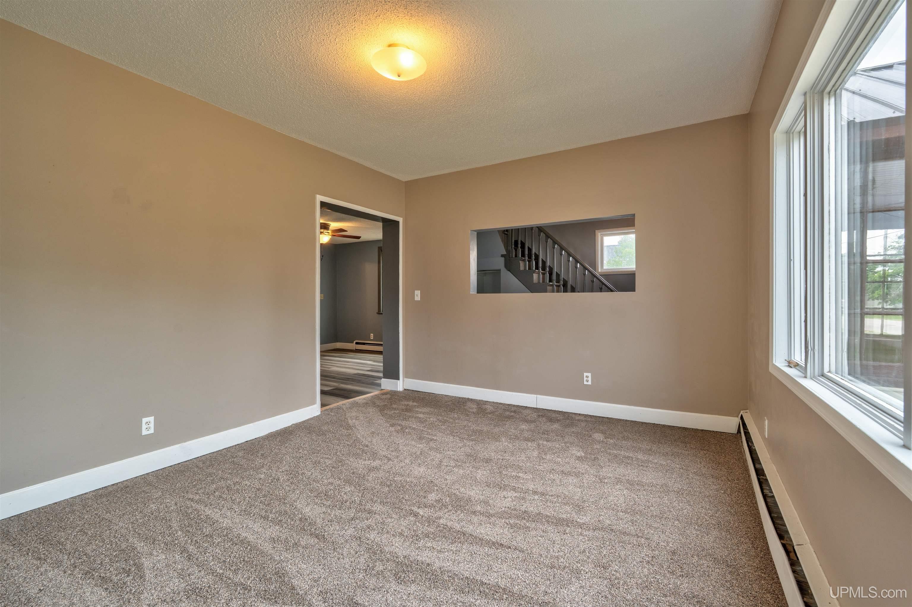 137 N Second Street Property Photo 9