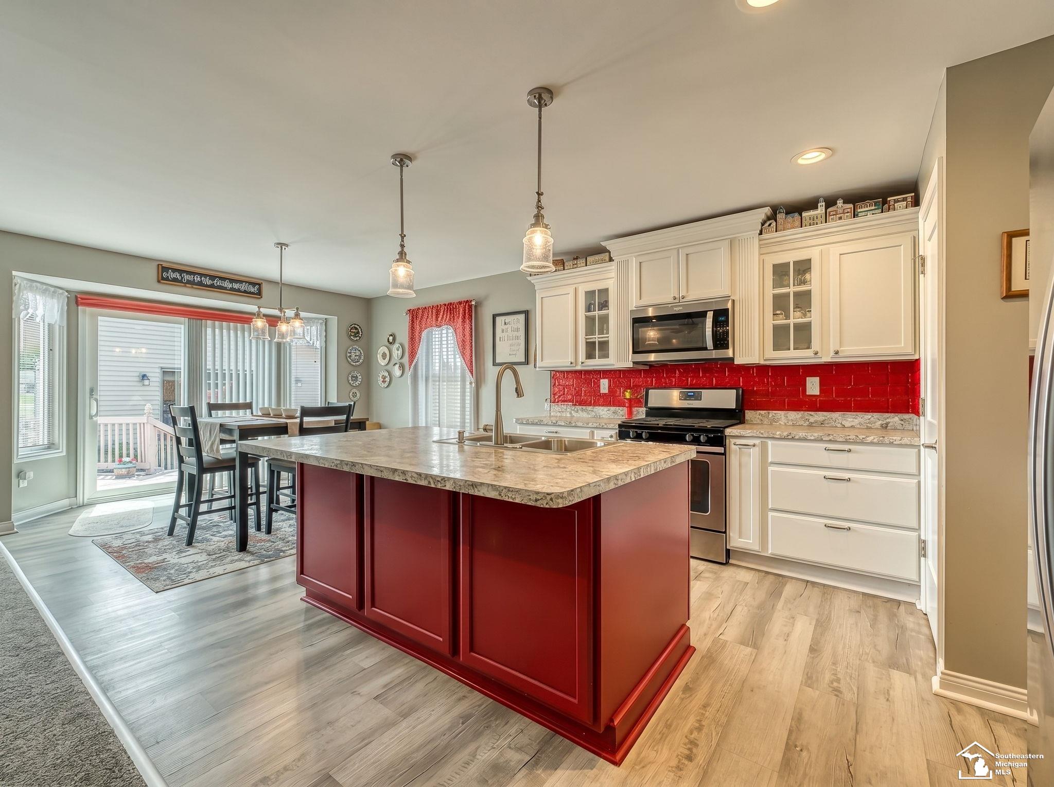 5019 Skylark Drive Property Photo 13