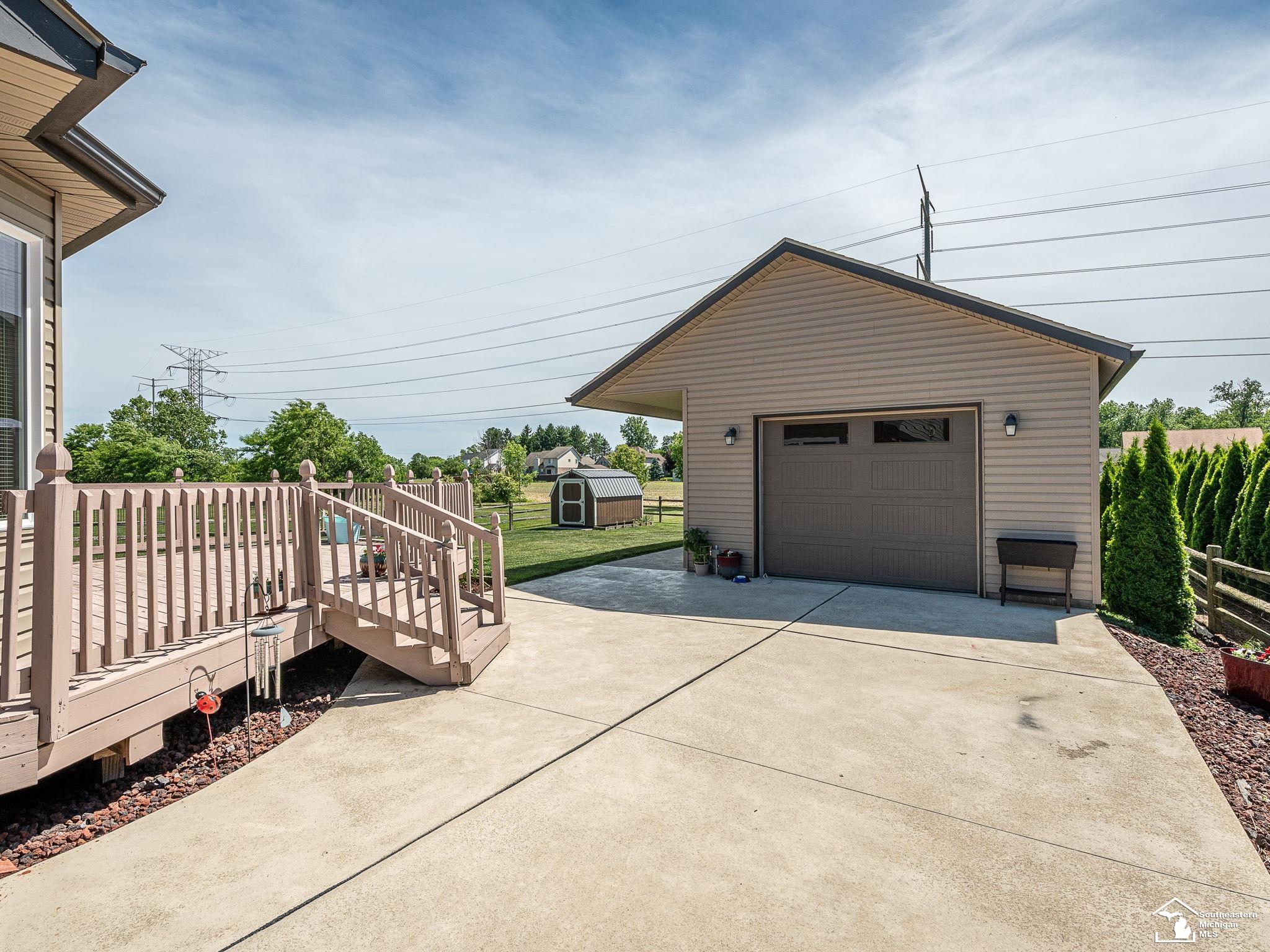 5019 Skylark Drive Property Photo 37
