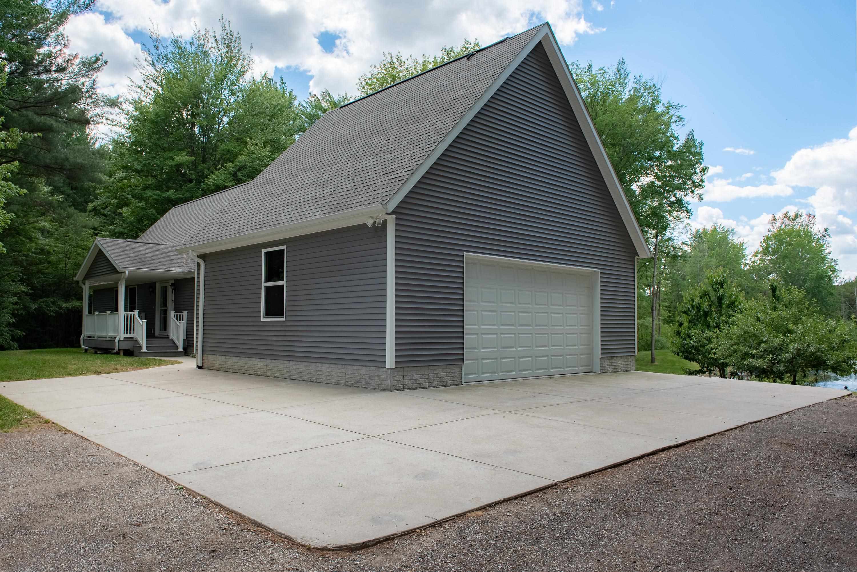 1365 E Shaffer Road Property Photo 11
