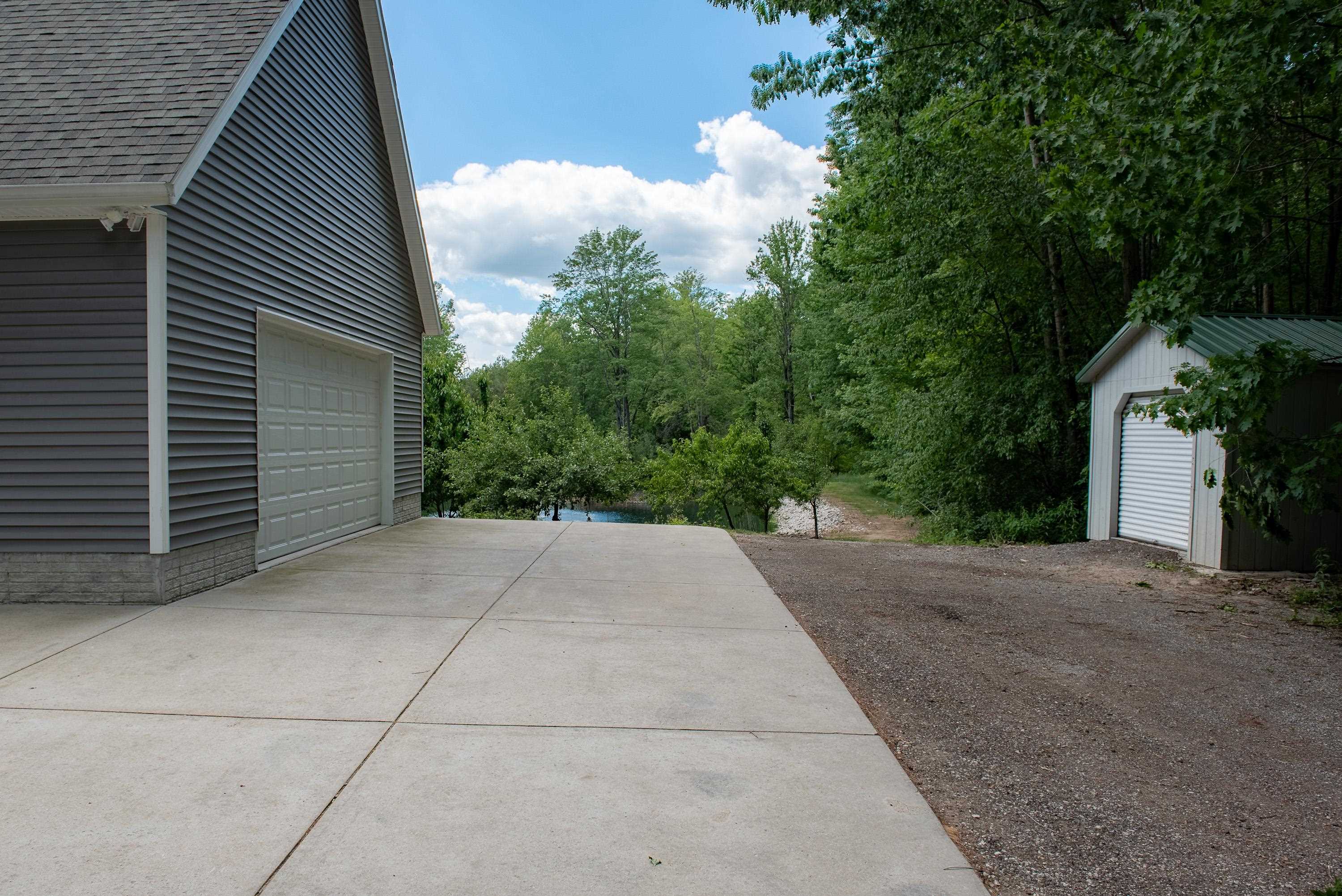 1365 E Shaffer Road Property Photo 69