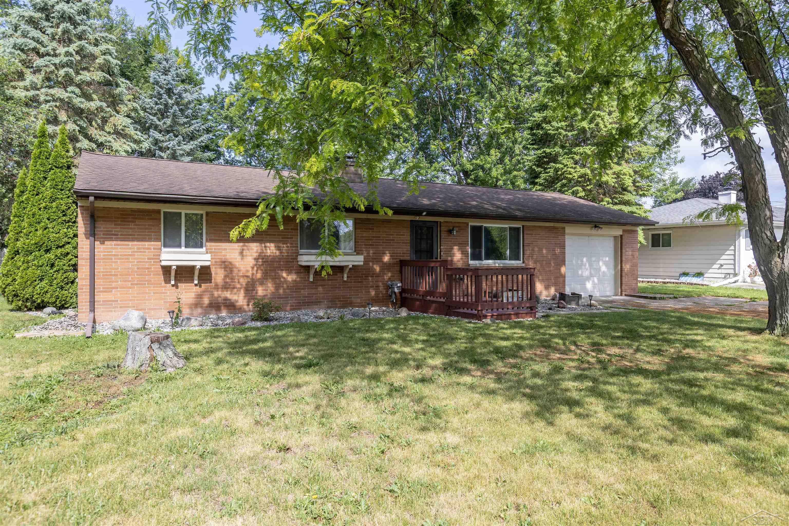 2835 Clayburn Road Property Photo 1
