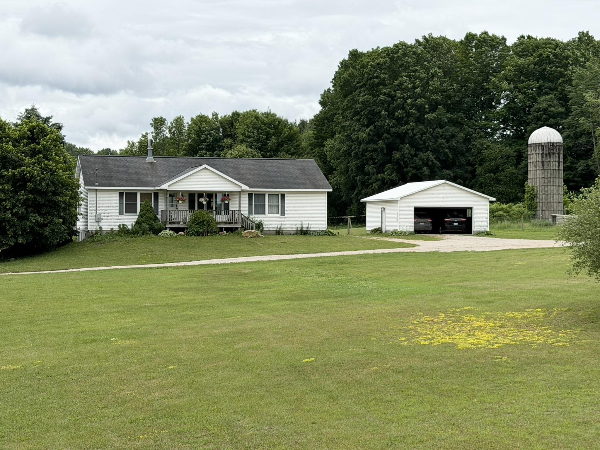 11791 Coates Highway Property Photo 1