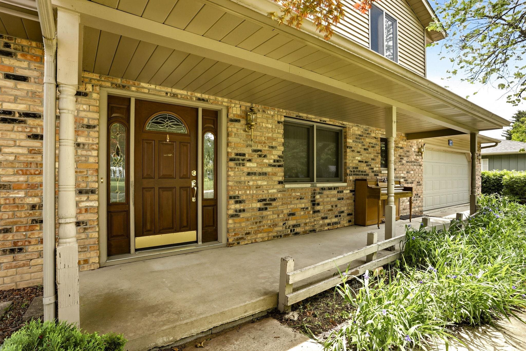 577 E Franconian Drive Property Photo 6