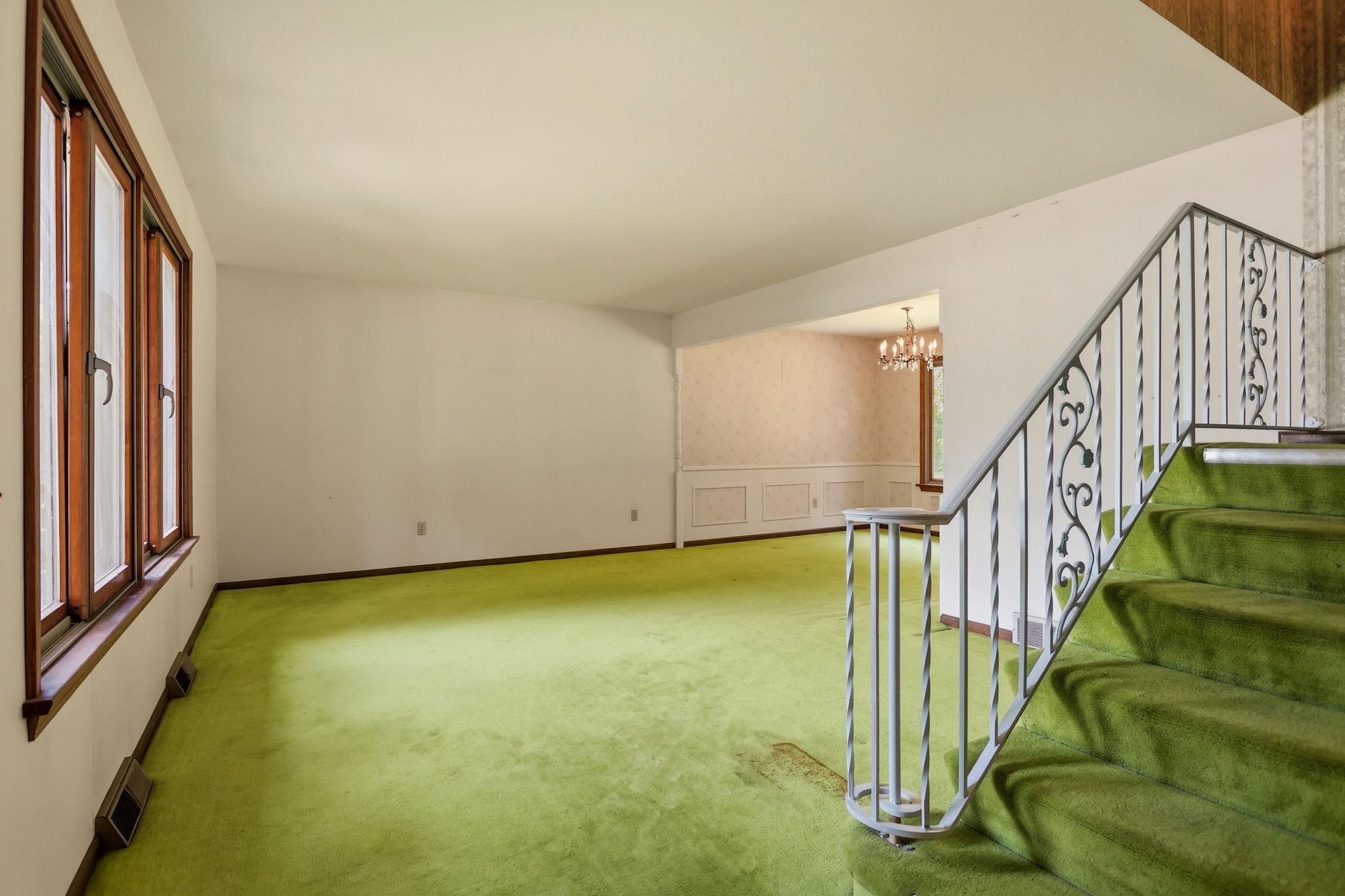 577 E Franconian Drive Property Photo 10