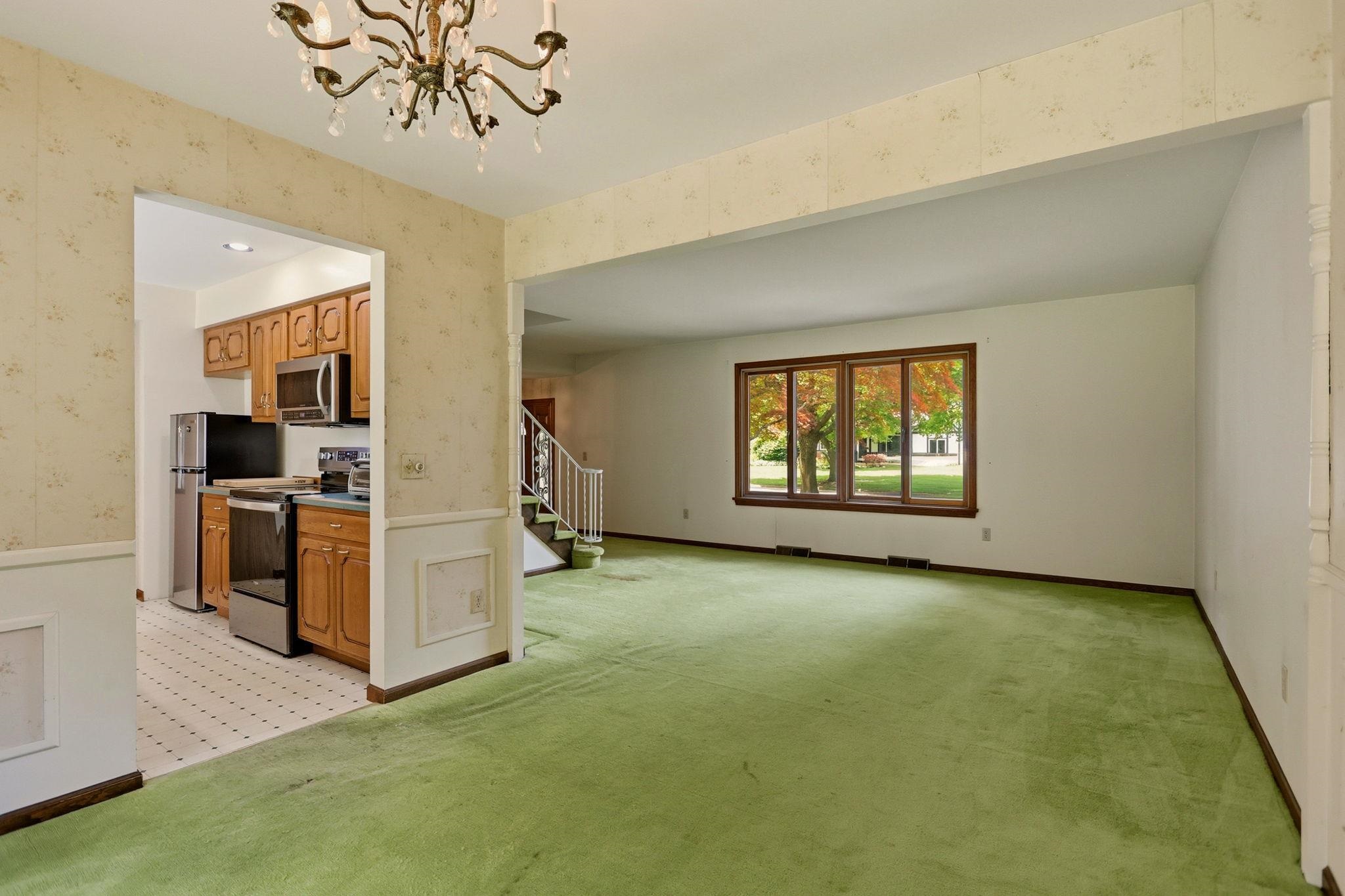 577 E Franconian Drive Property Photo 14