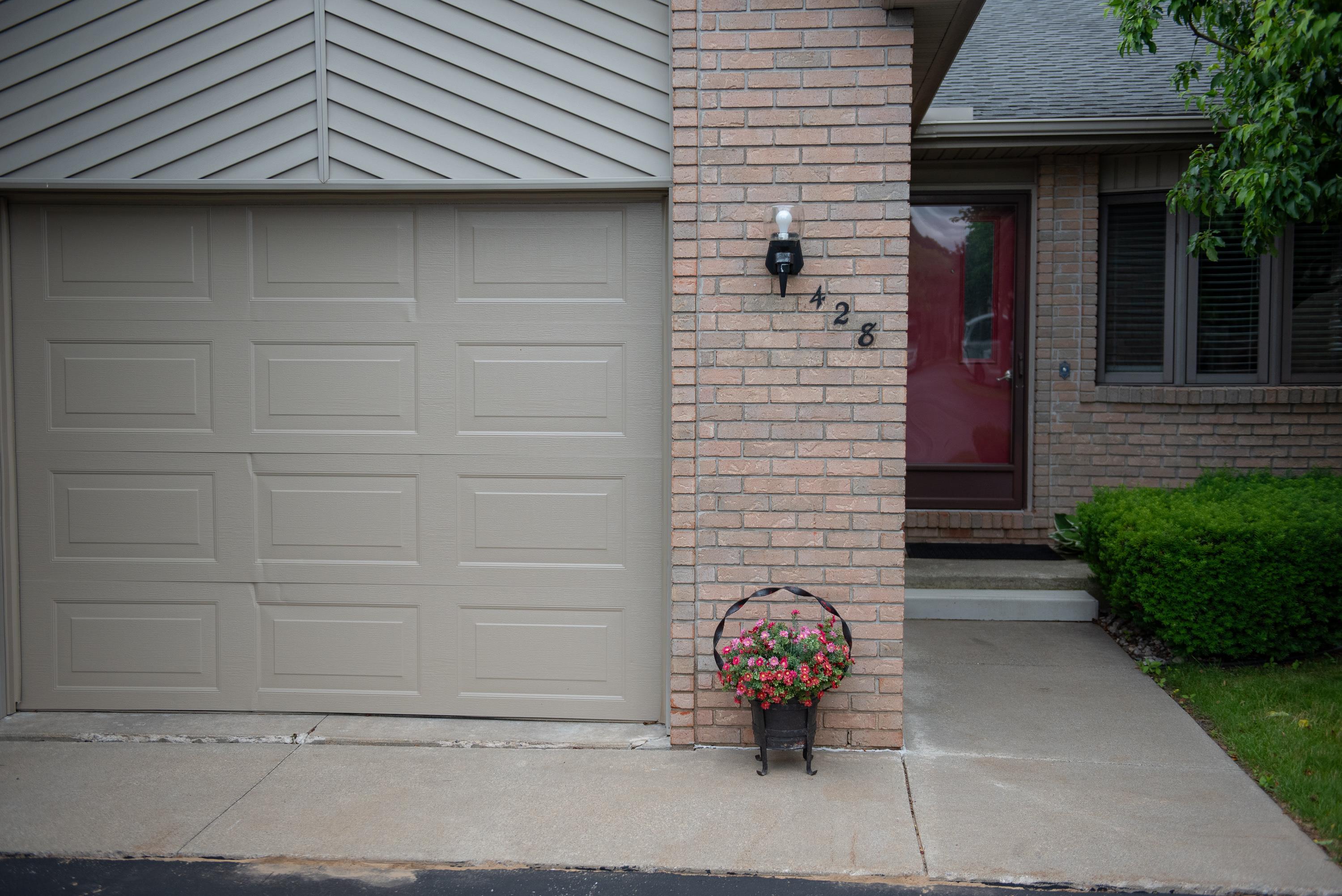 428 Morningside Drive Property Photo 2