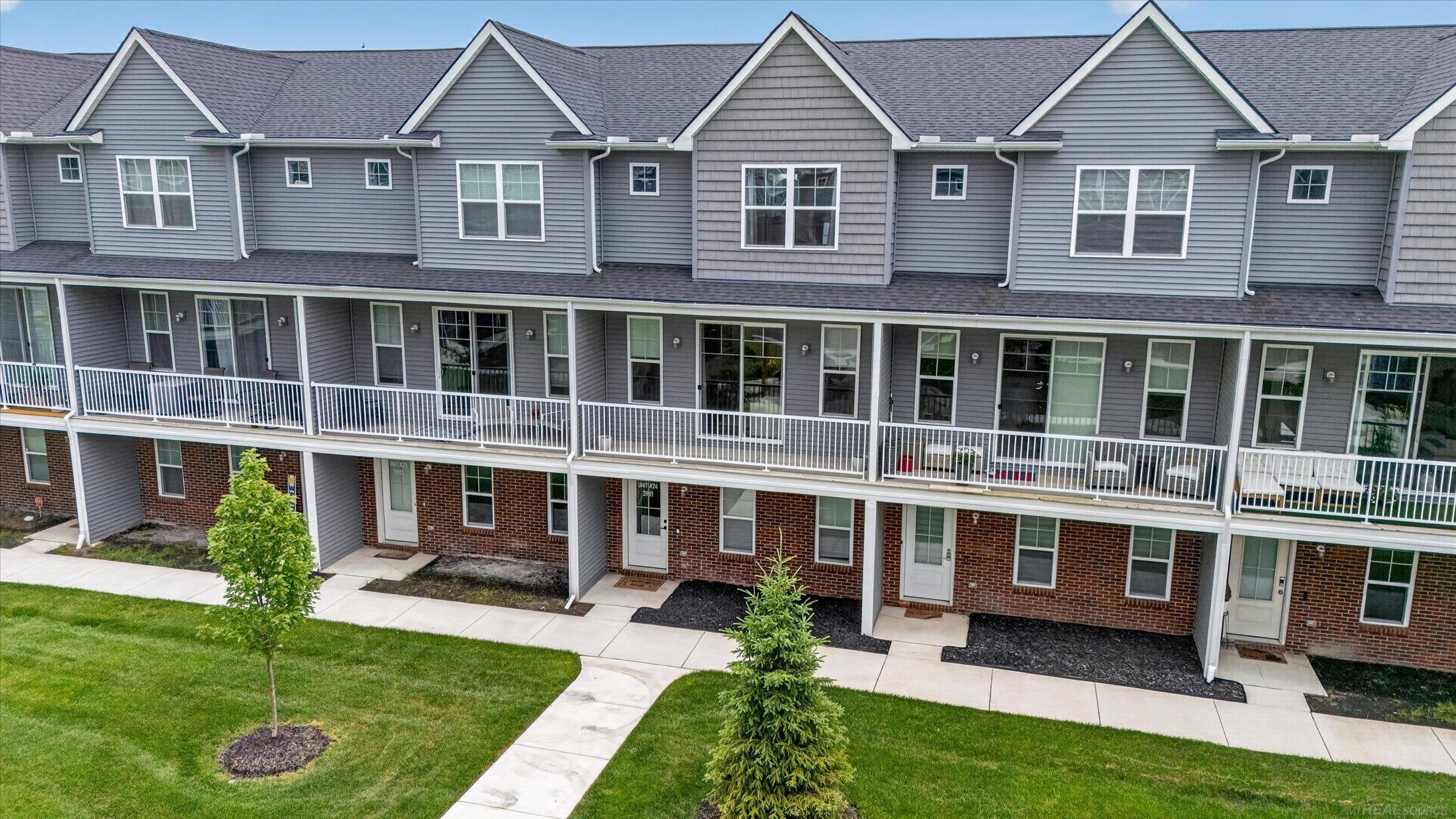 3981 Trailway Commons Circle