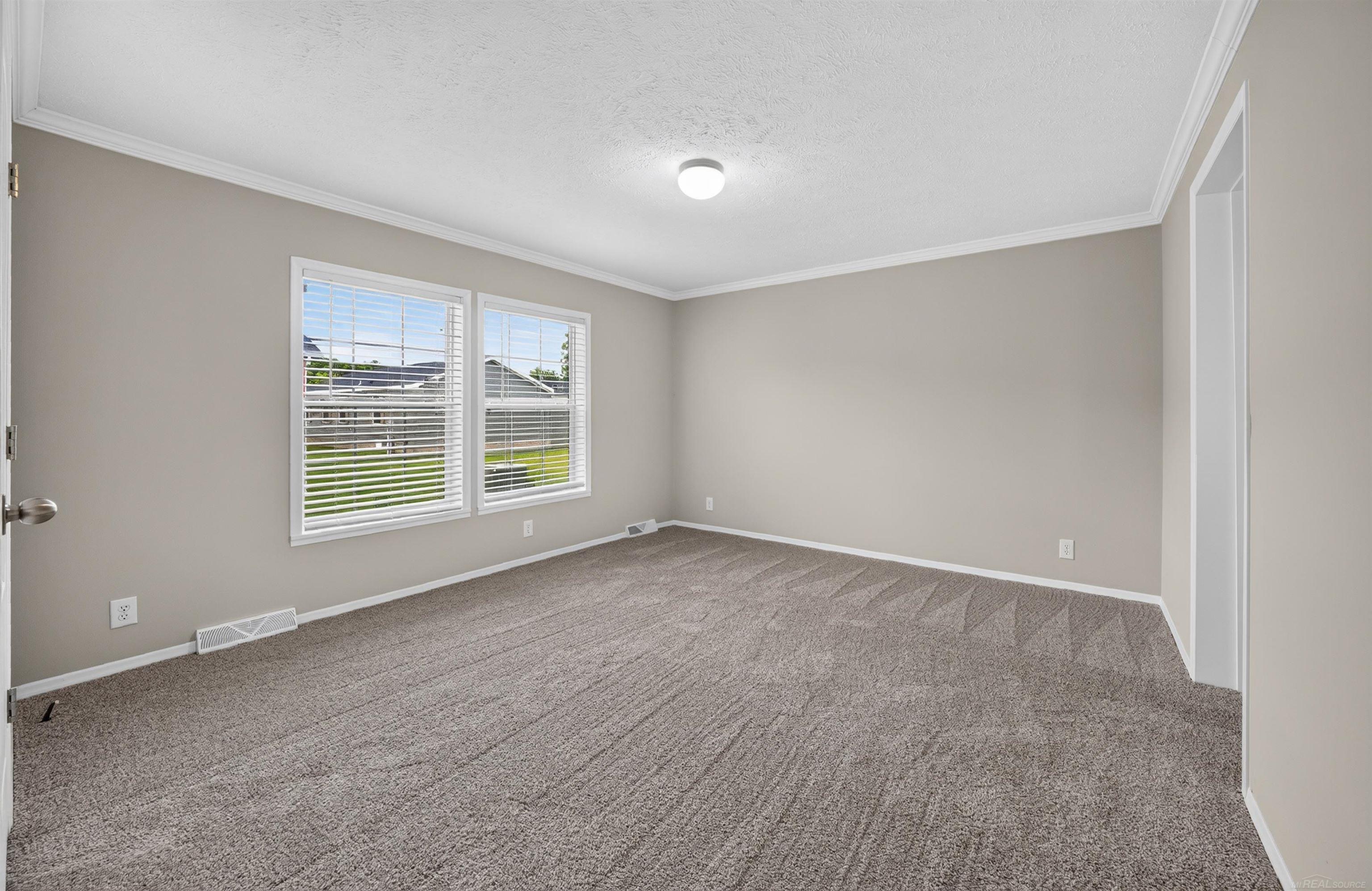 262 Riviera Drive Property Photo 14