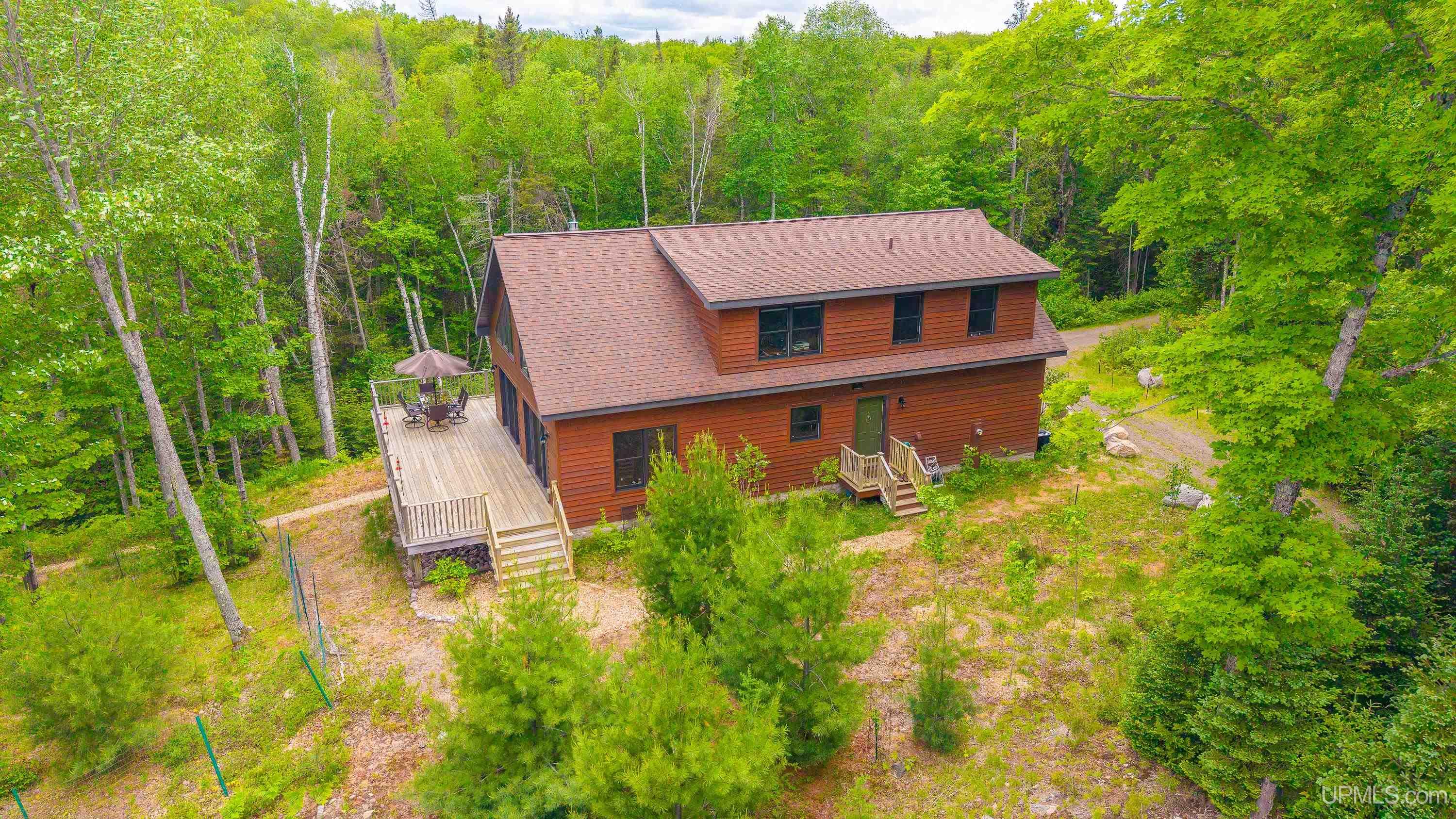 26597 N Fence Lake Road Property Photo 3