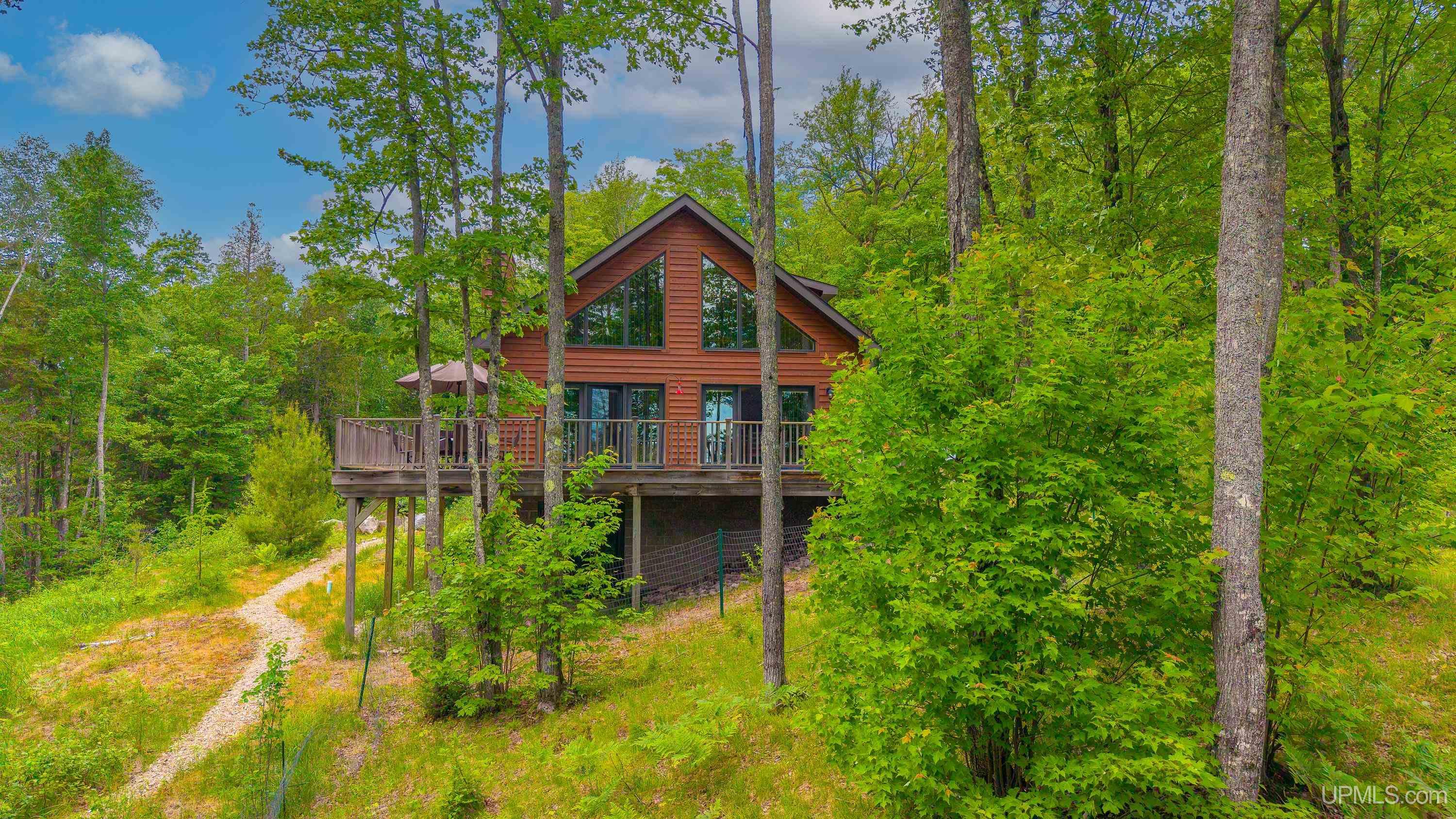 26597 N Fence Lake Road Property Photo 7
