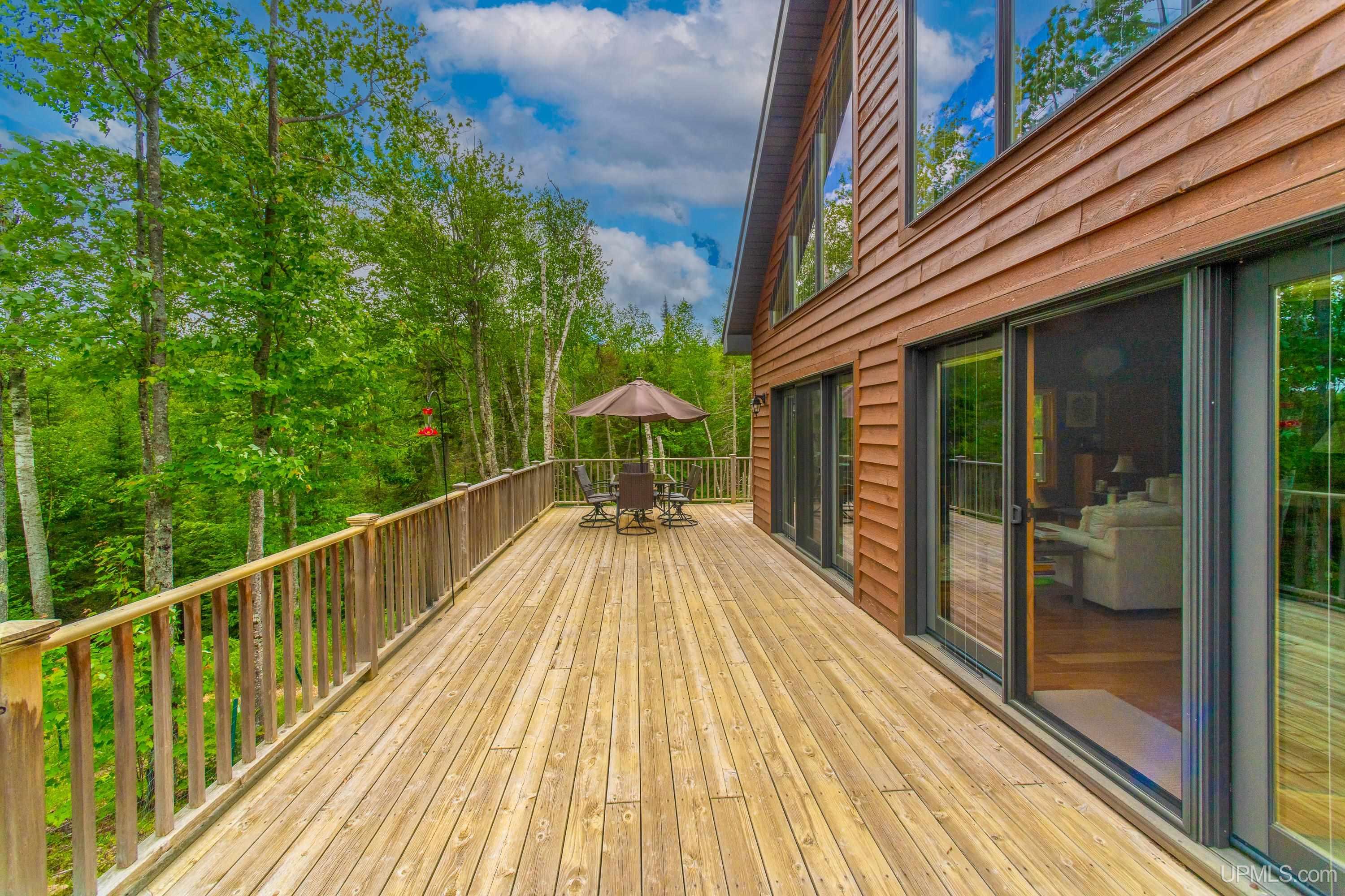 26597 N Fence Lake Road Property Photo 15
