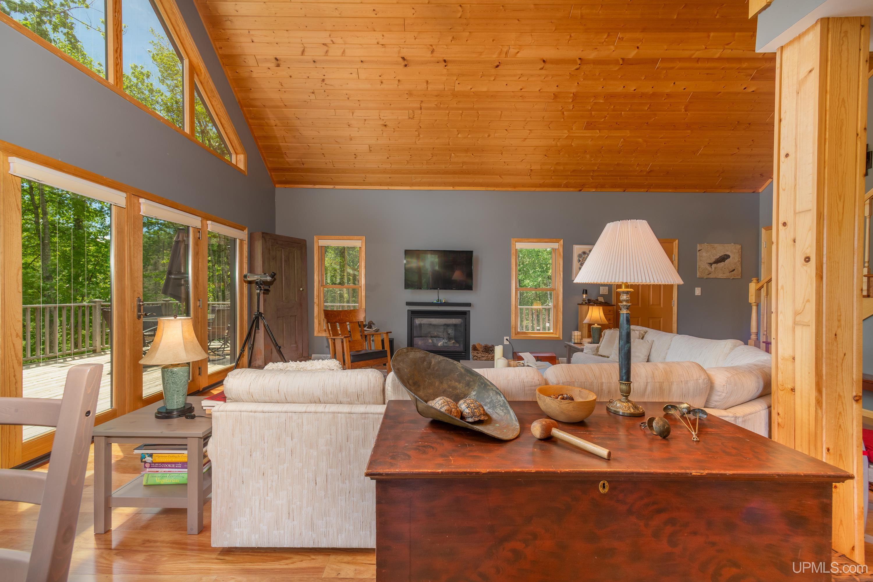 26597 N Fence Lake Road Property Photo 21