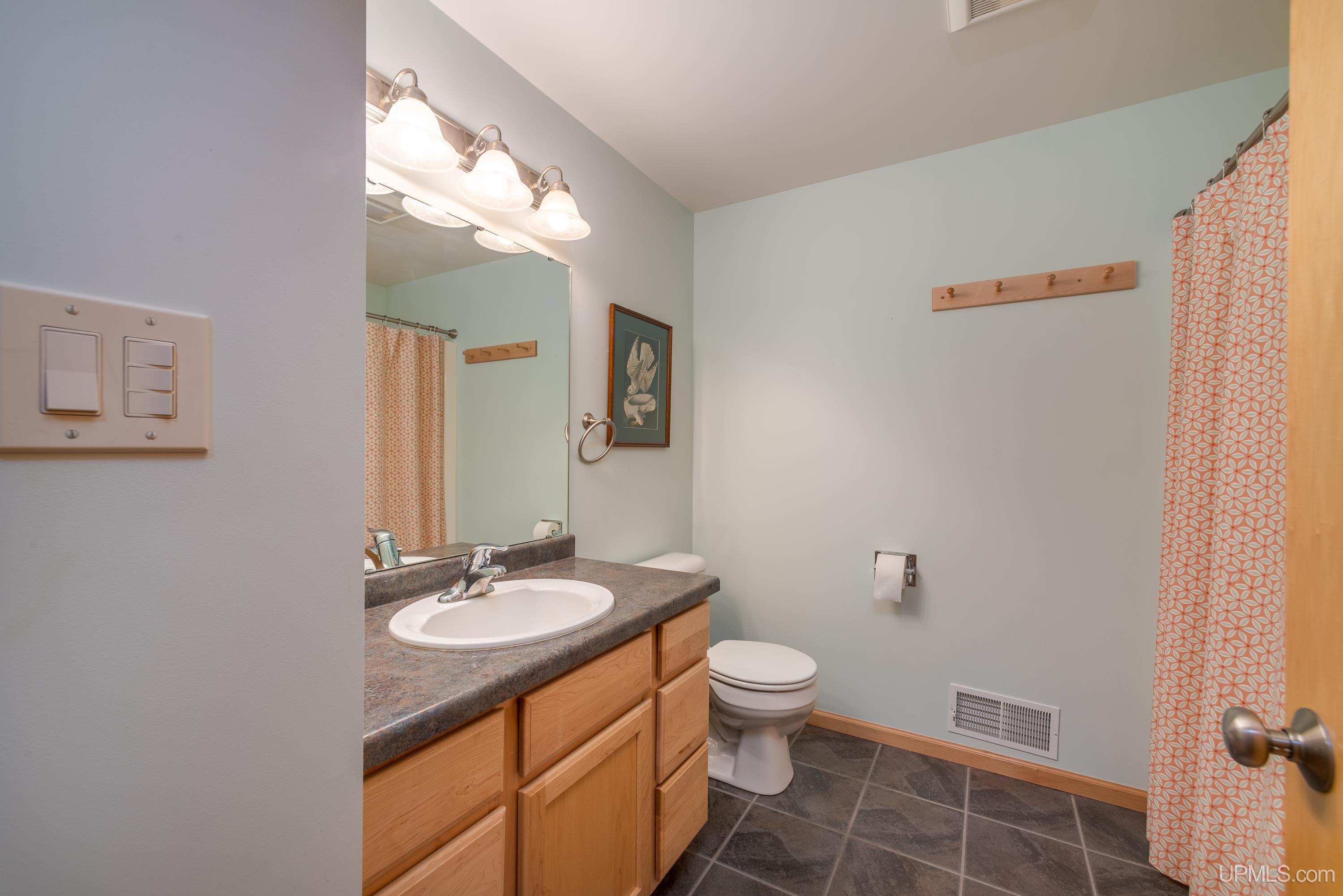 26597 N Fence Lake Road Property Photo 28