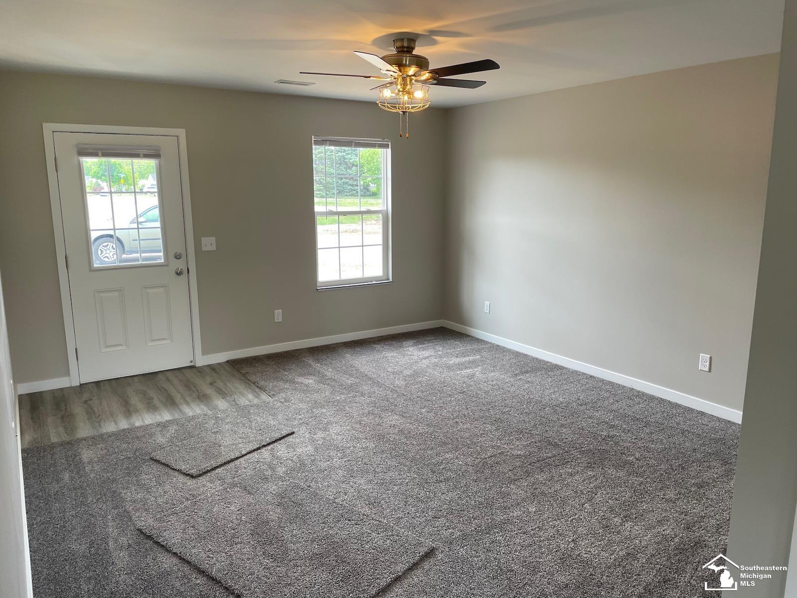 13303 S Custer Road Property Photo 5