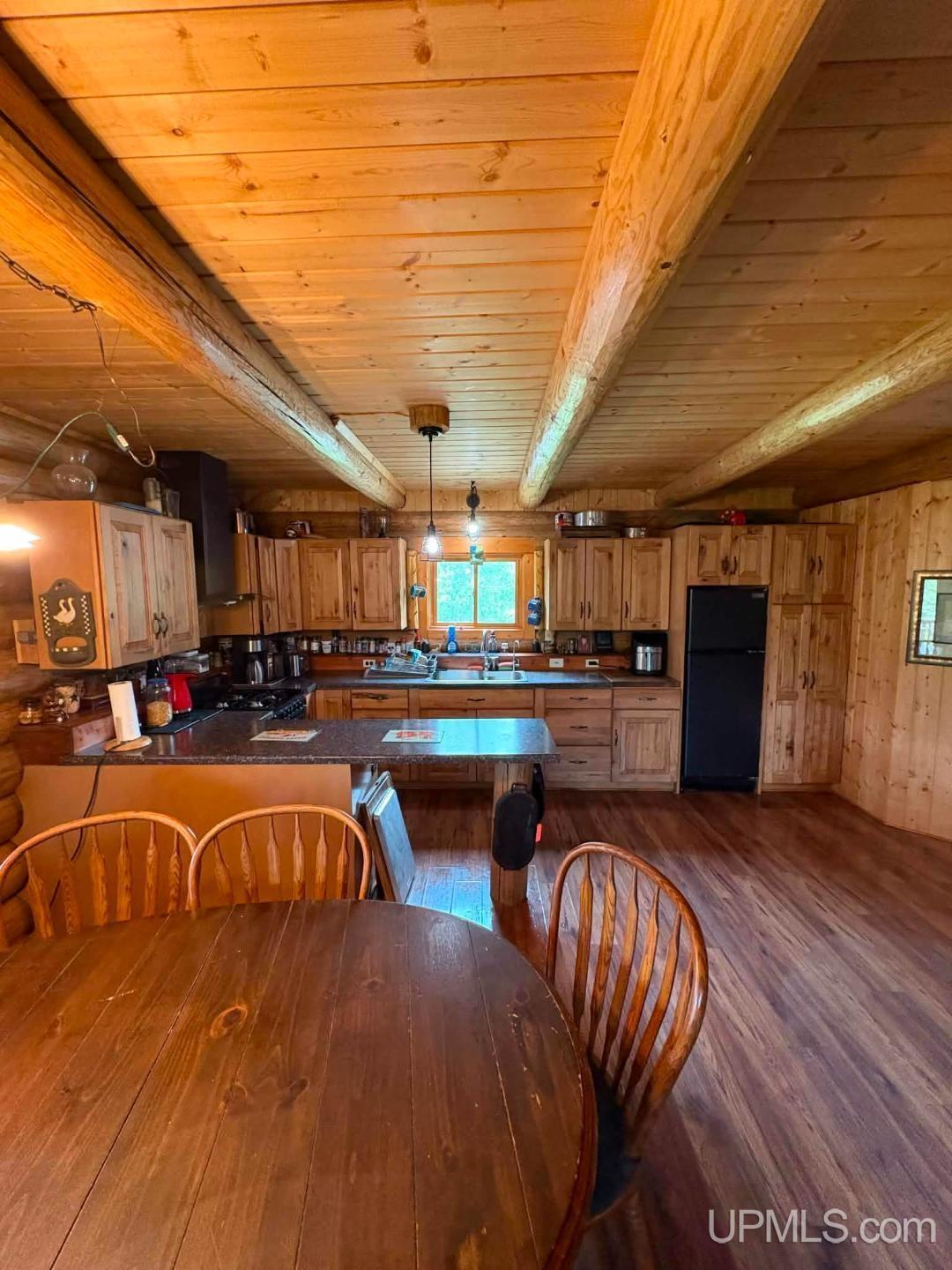 573 Triangle Ranch Road Property Photo 3