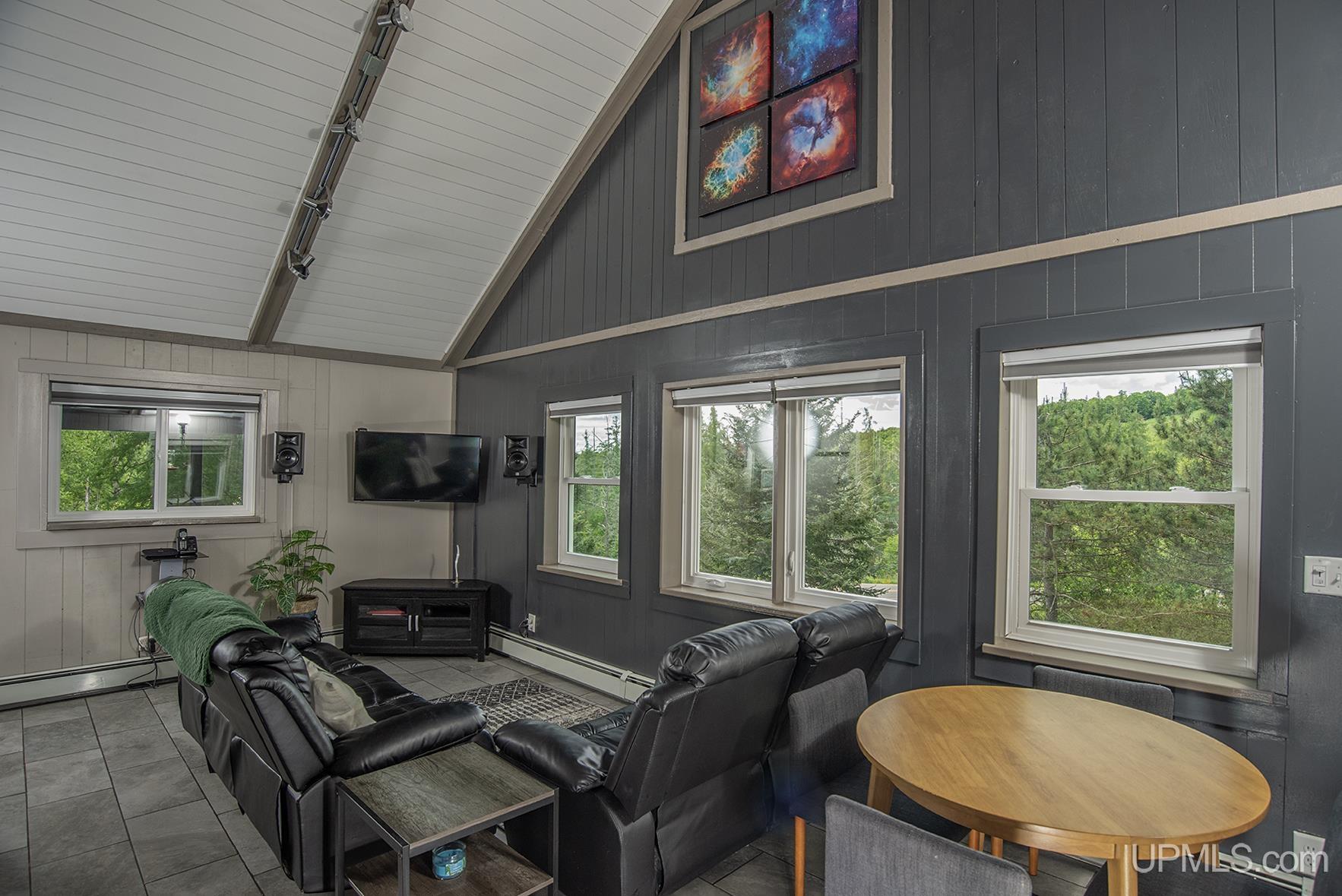123 Brule Village Road Property Photo 8