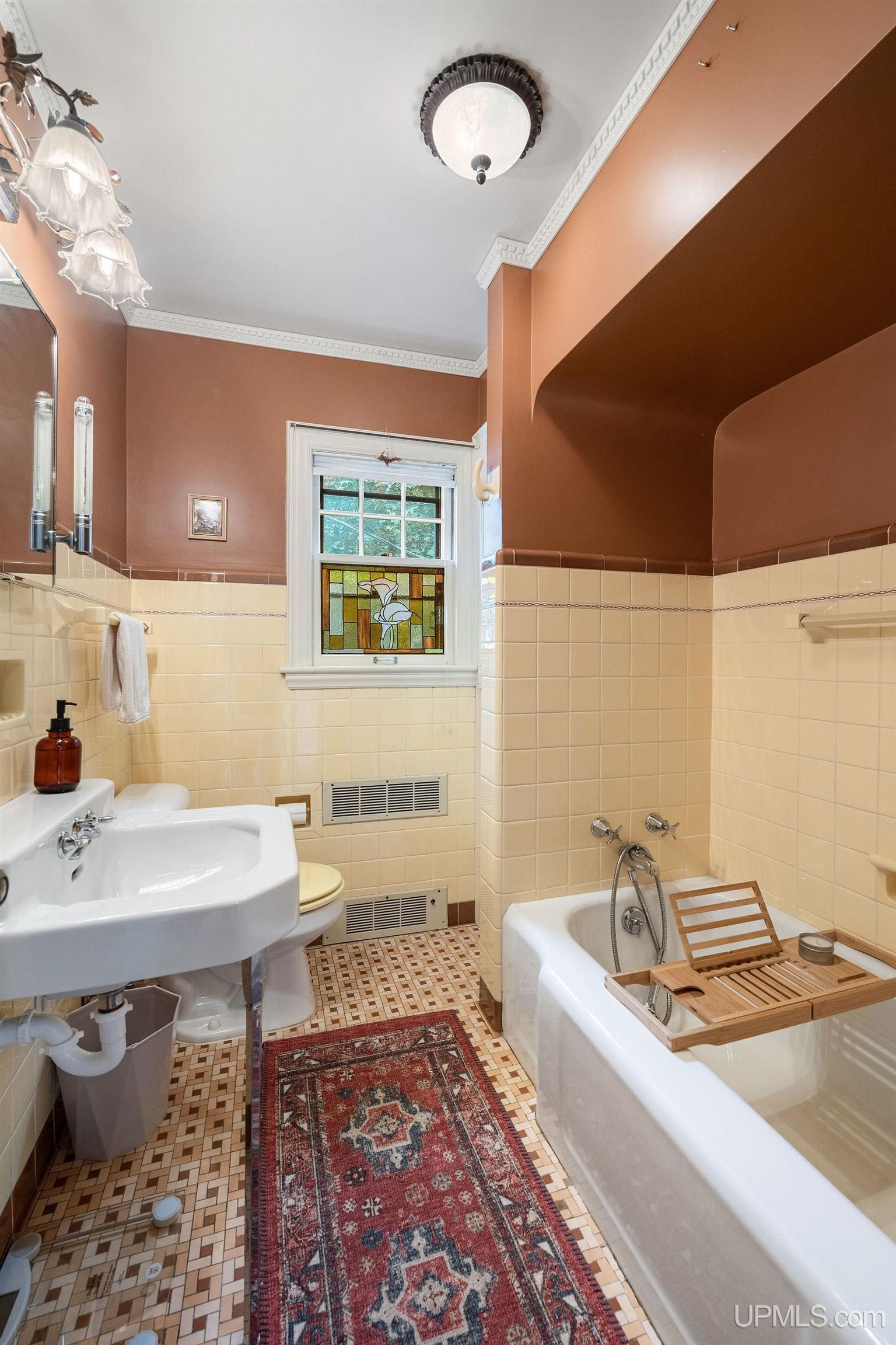 832 N Main Street Property Photo 51