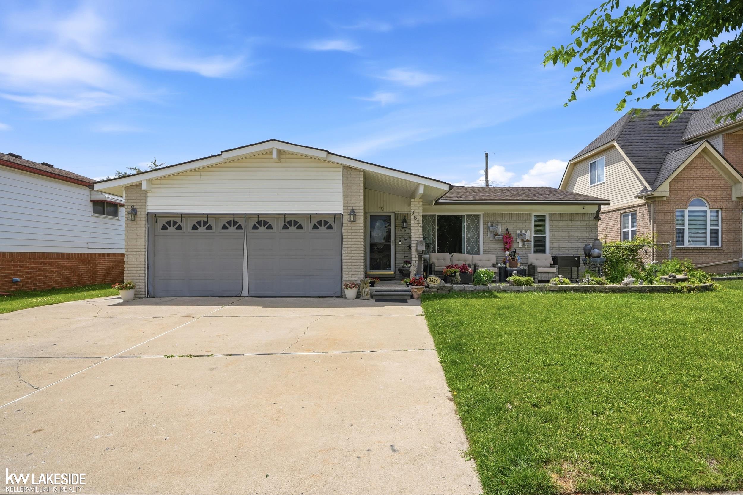 3824 Dawson Drive Property Photo 1