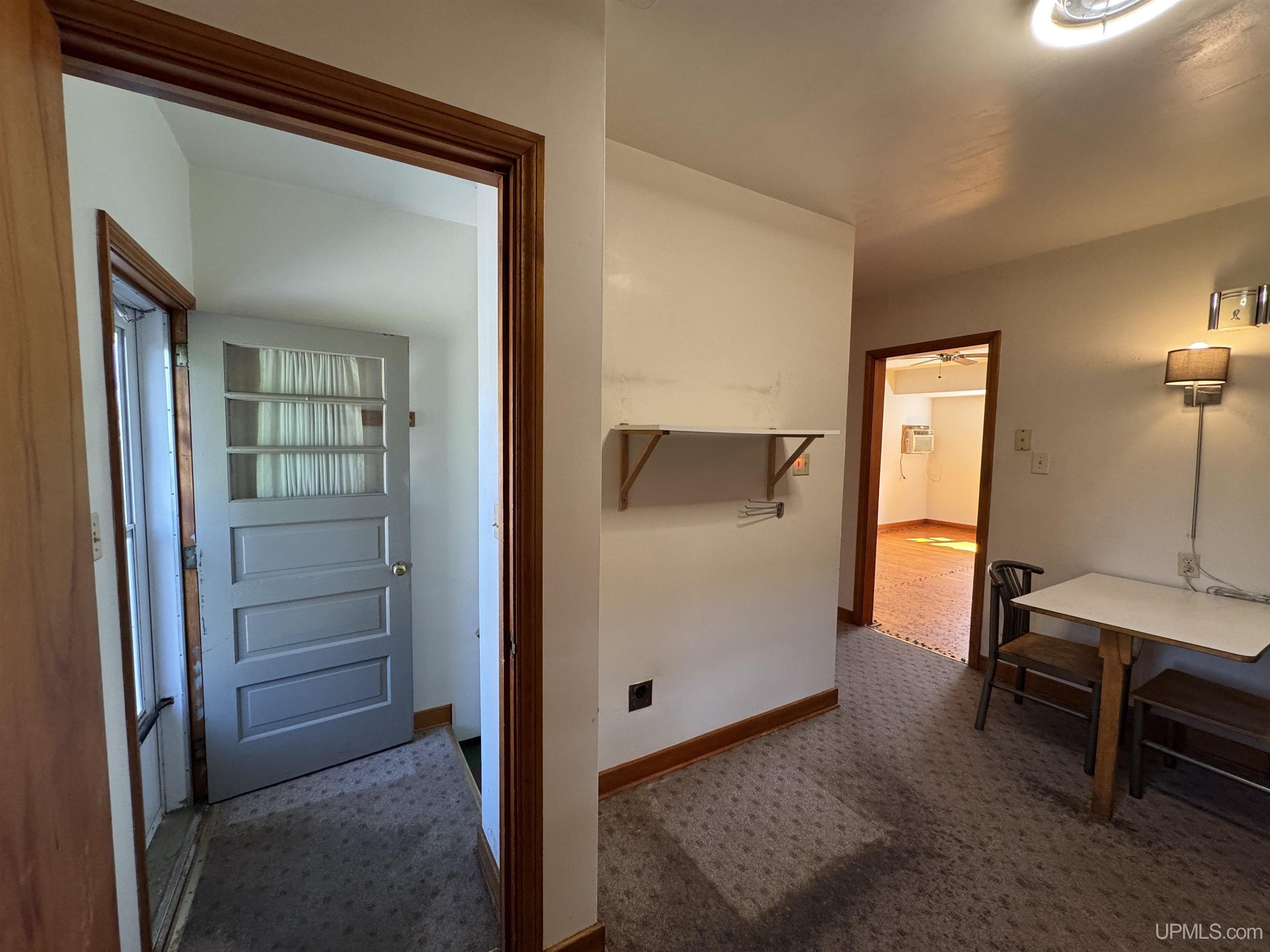 125 N Daisy Street Property Photo 4