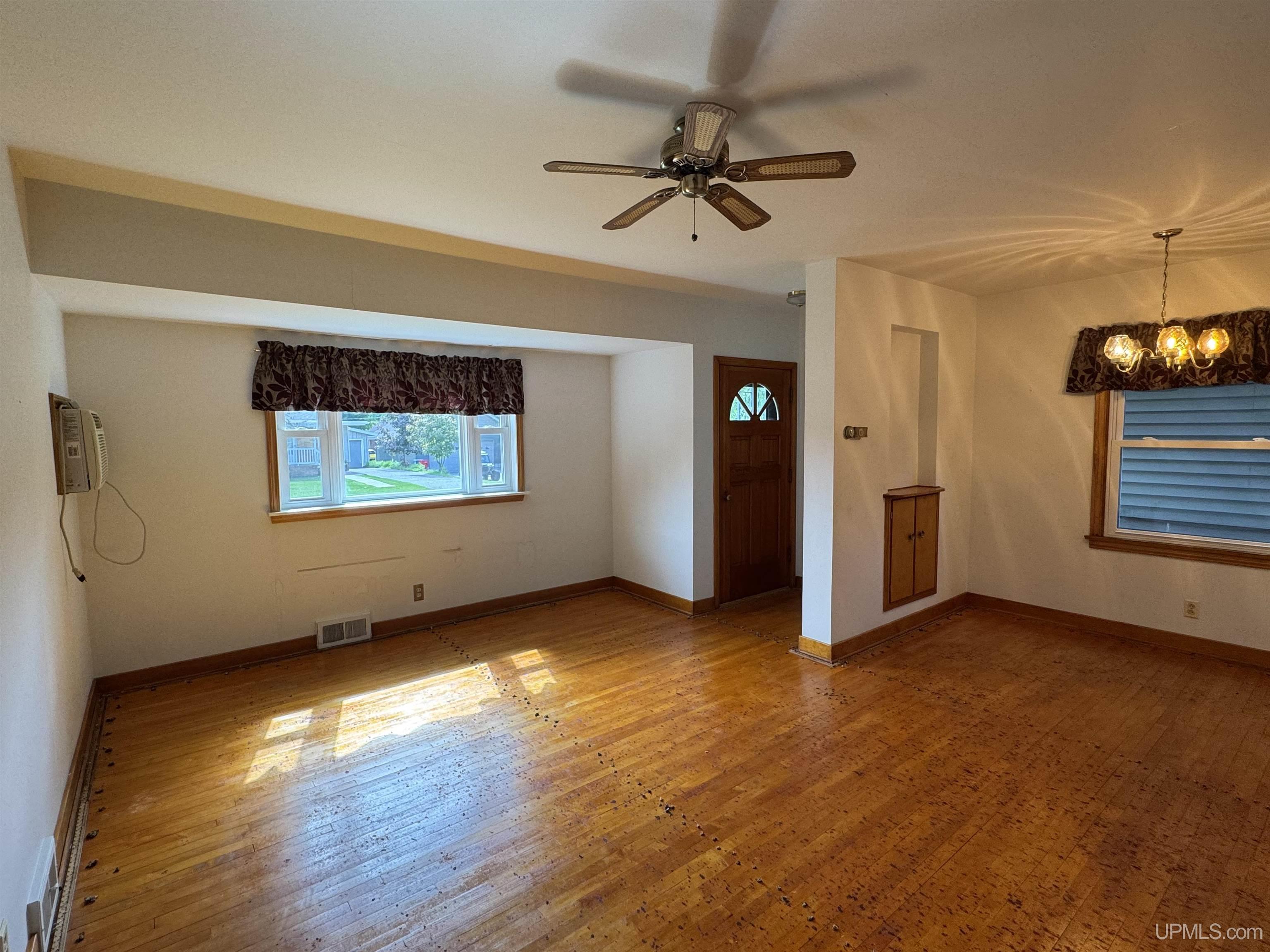 125 N Daisy Street Property Photo 12