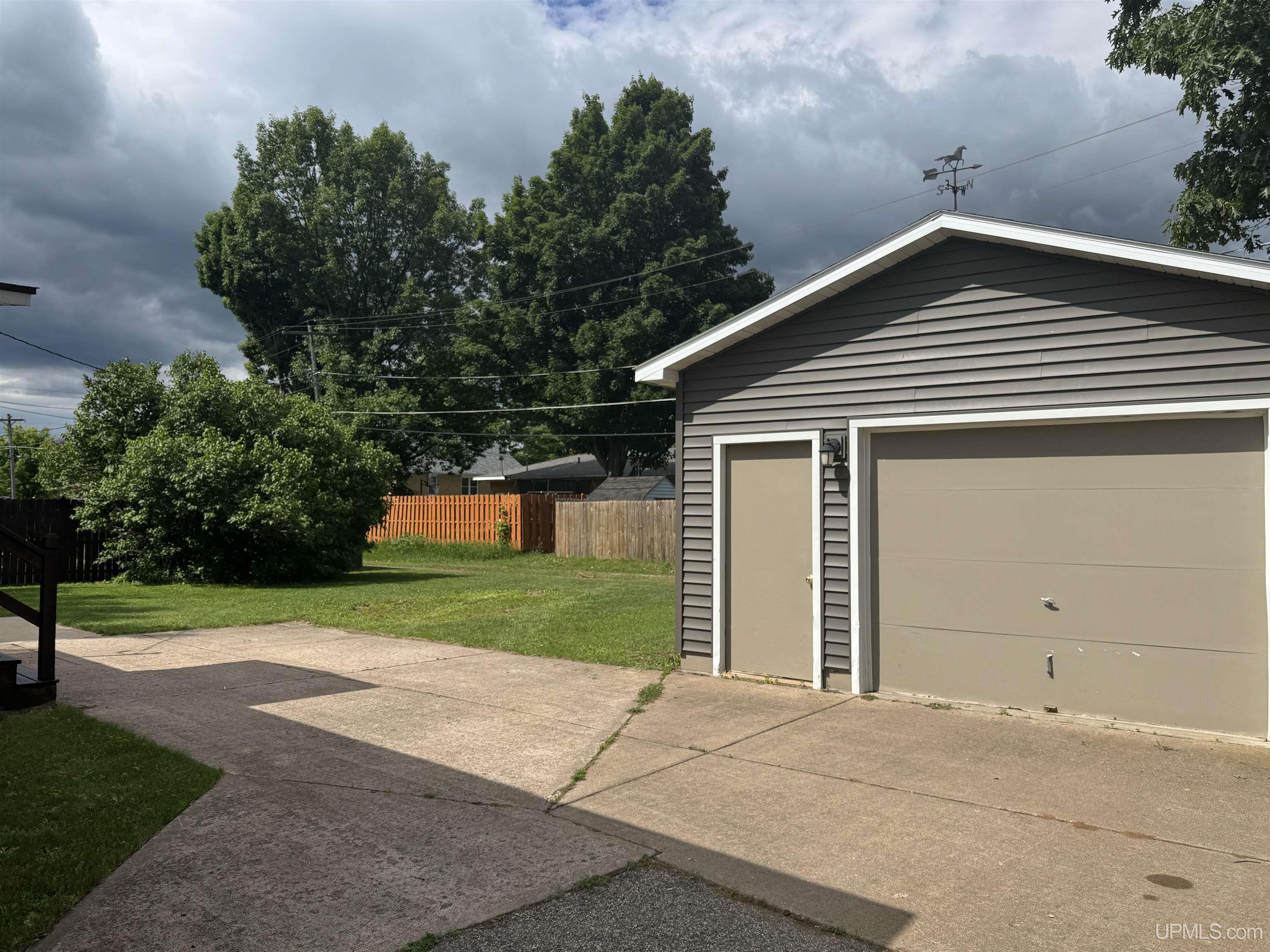 125 N Daisy Street Property Photo 33