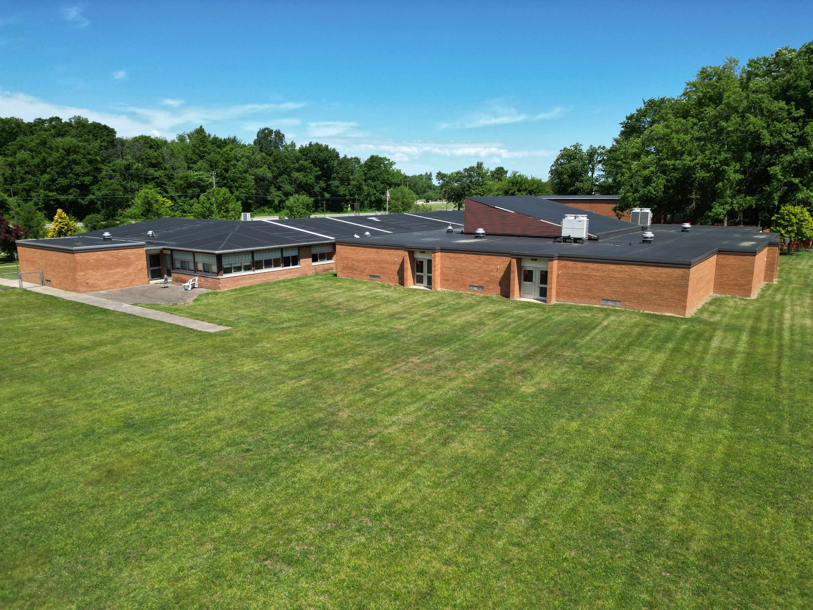 11218 N Linden Road Property Photo 17