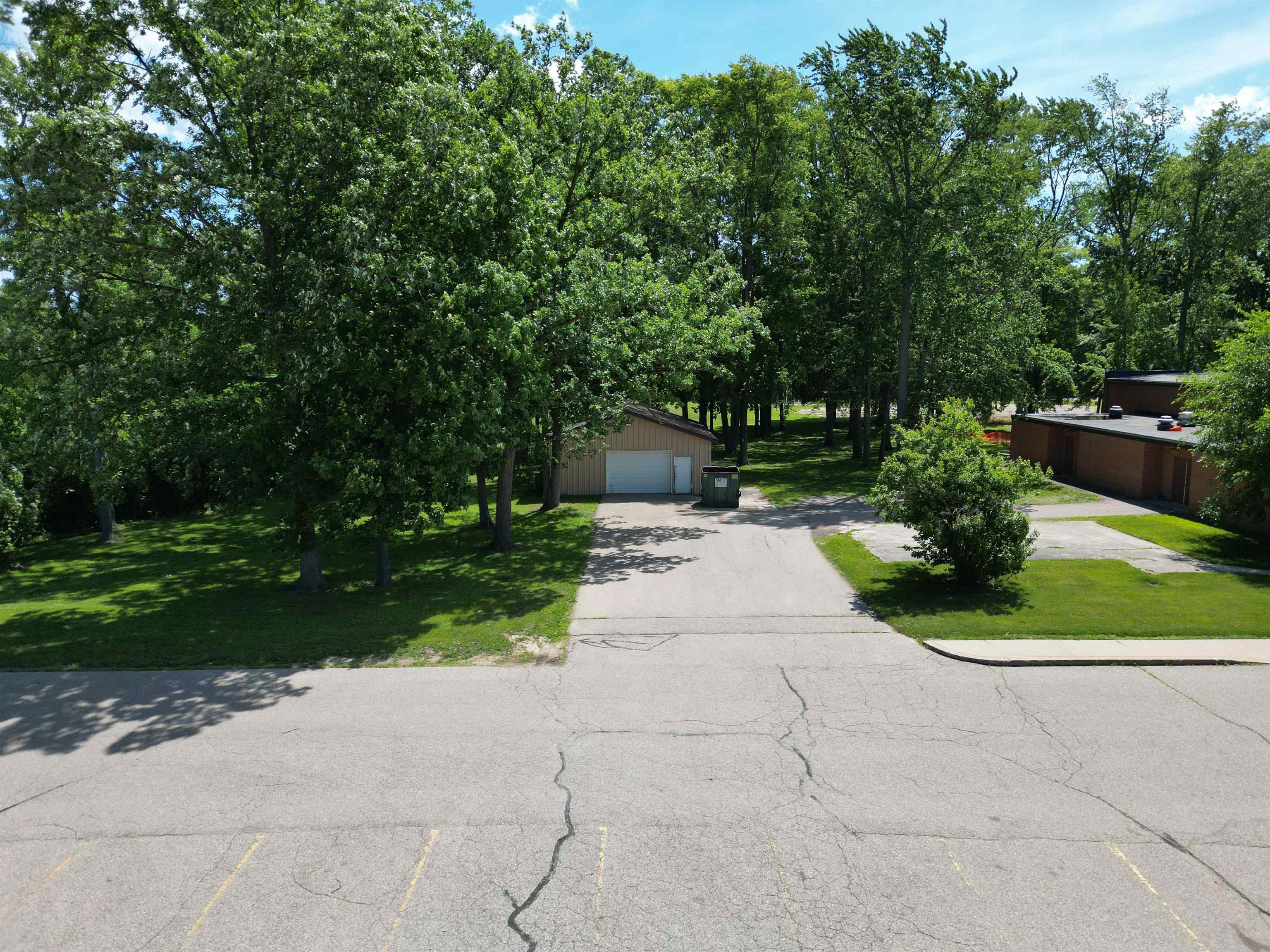 11218 N Linden Road Property Photo 20
