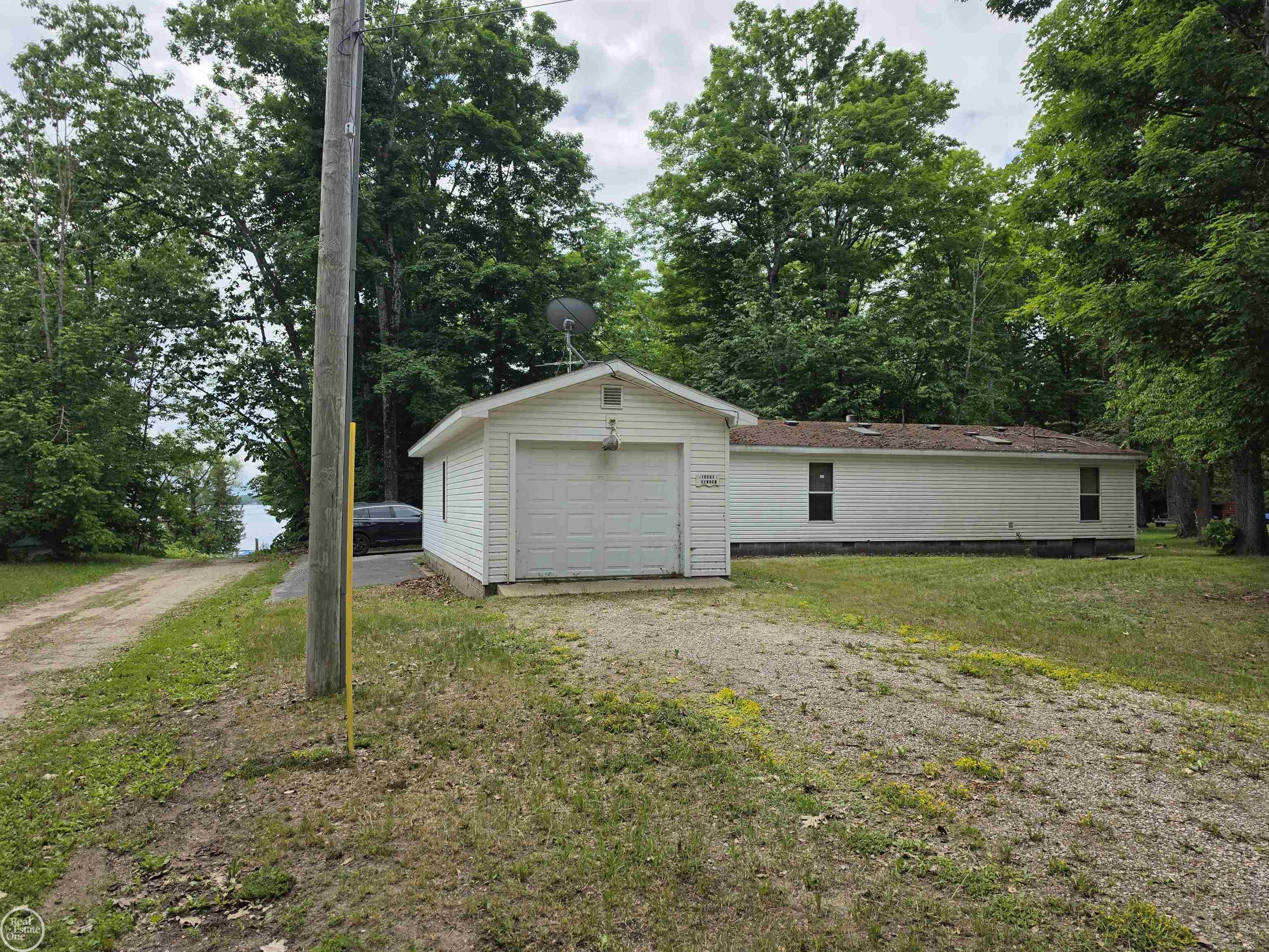 10231 Linden Avenue Property Photo 4