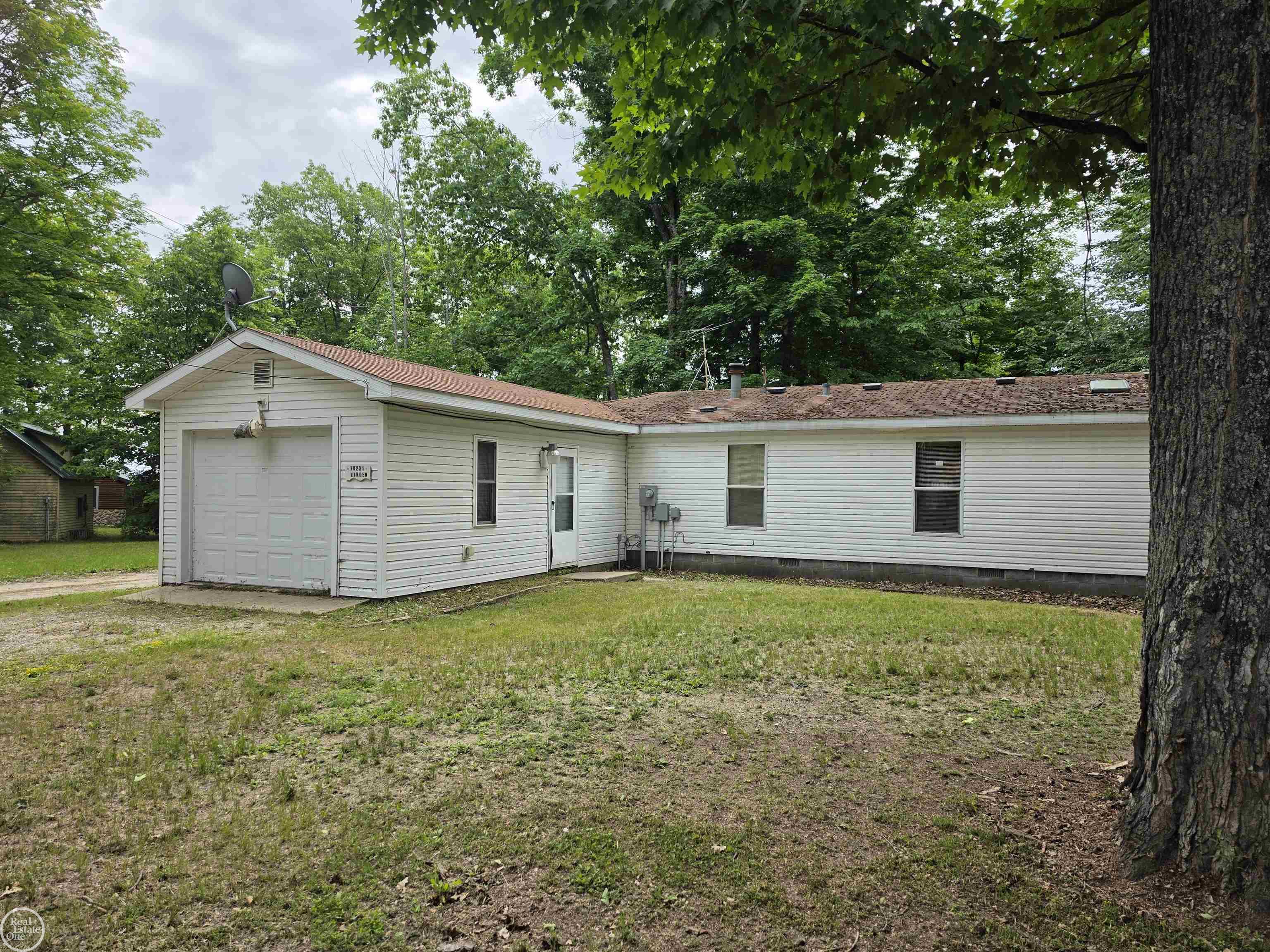 10231 Linden Avenue Property Photo 5