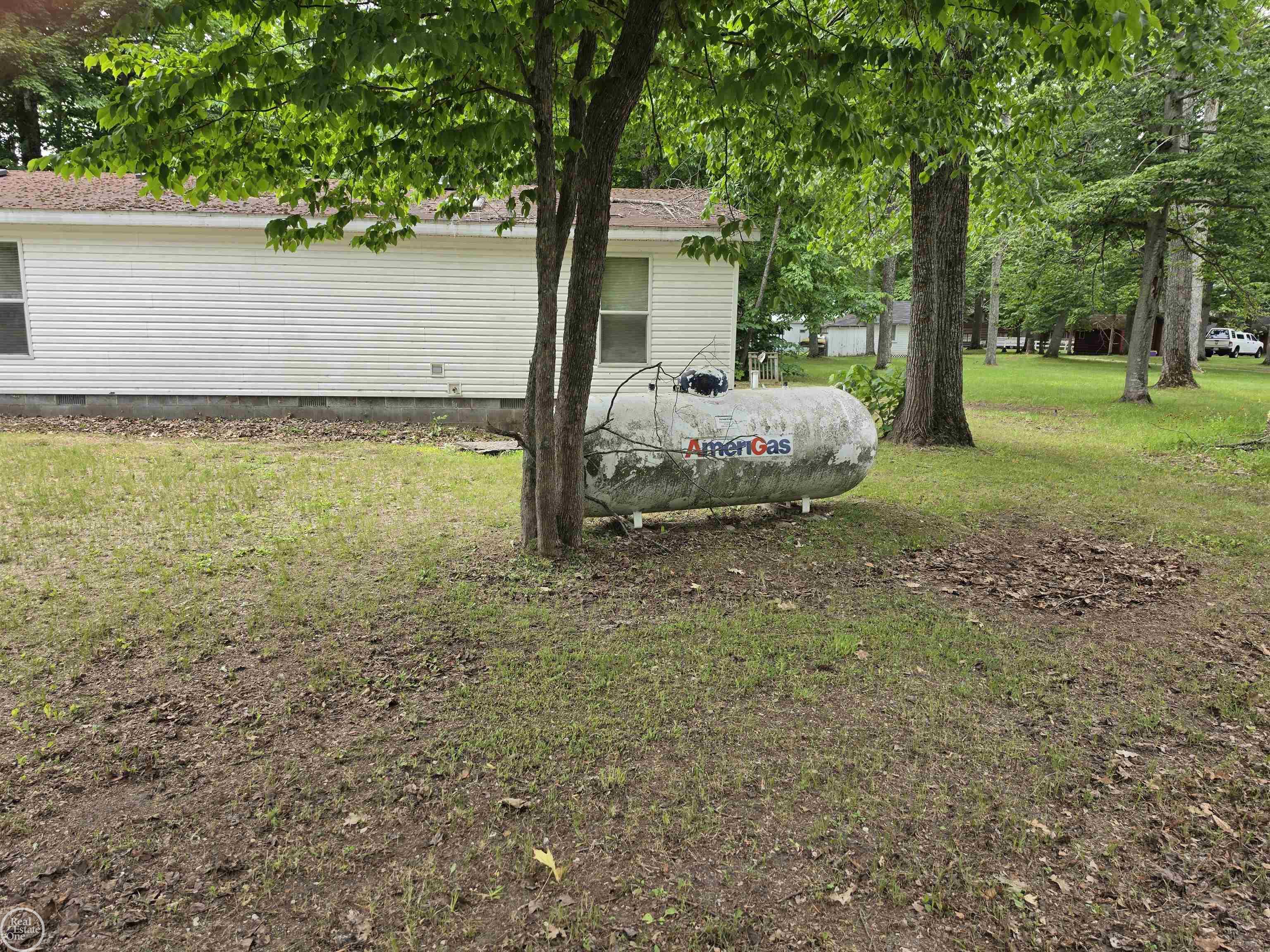 10231 Linden Avenue Property Photo 7