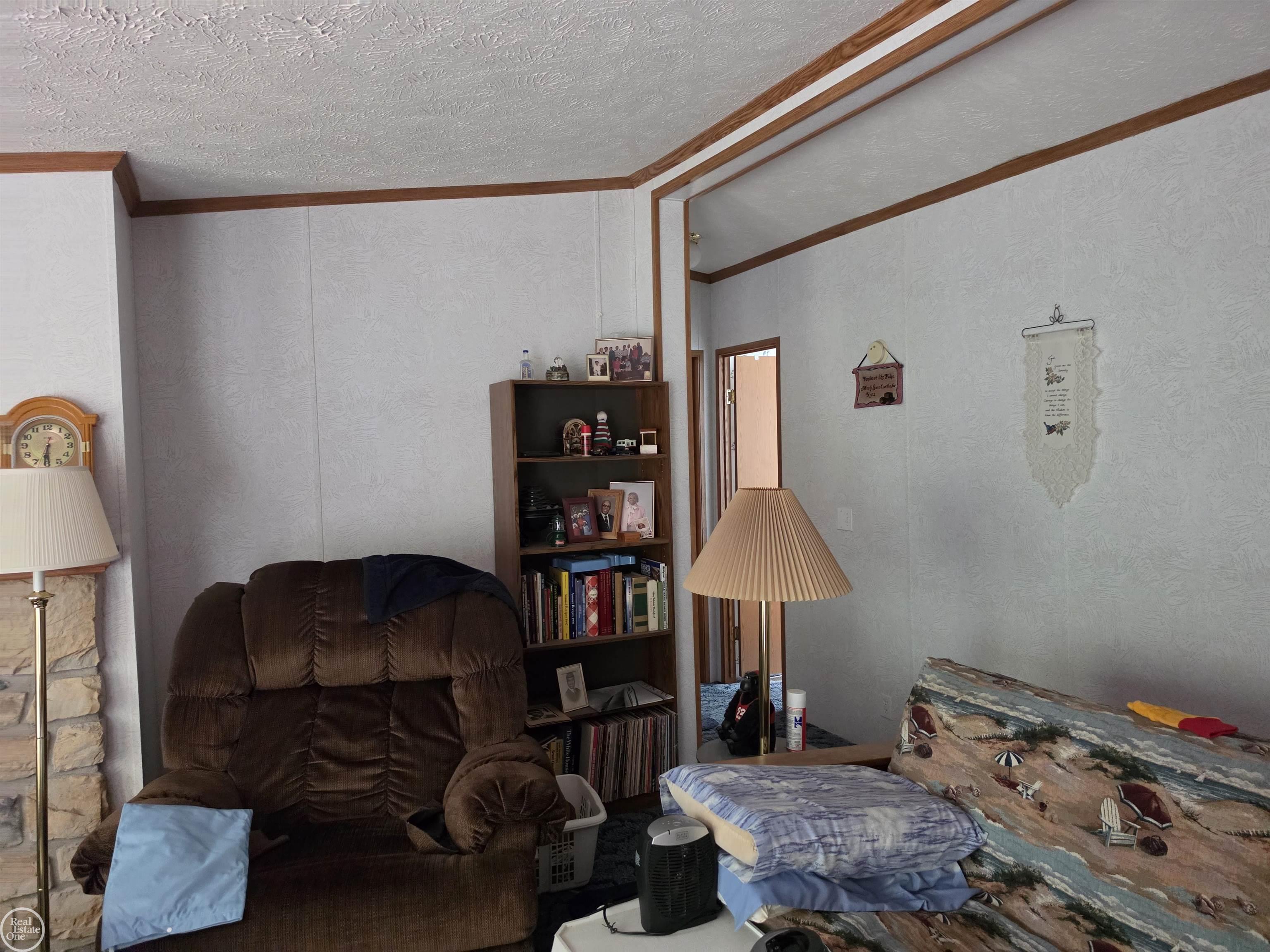 10231 Linden Avenue Property Photo 13