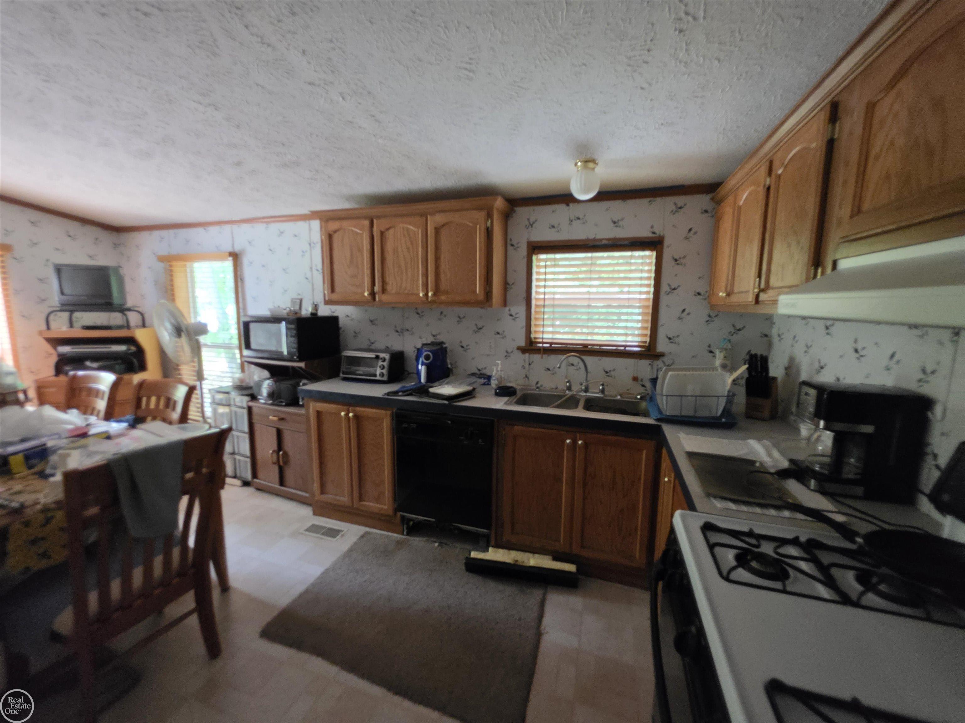 10231 Linden Avenue Property Photo 27