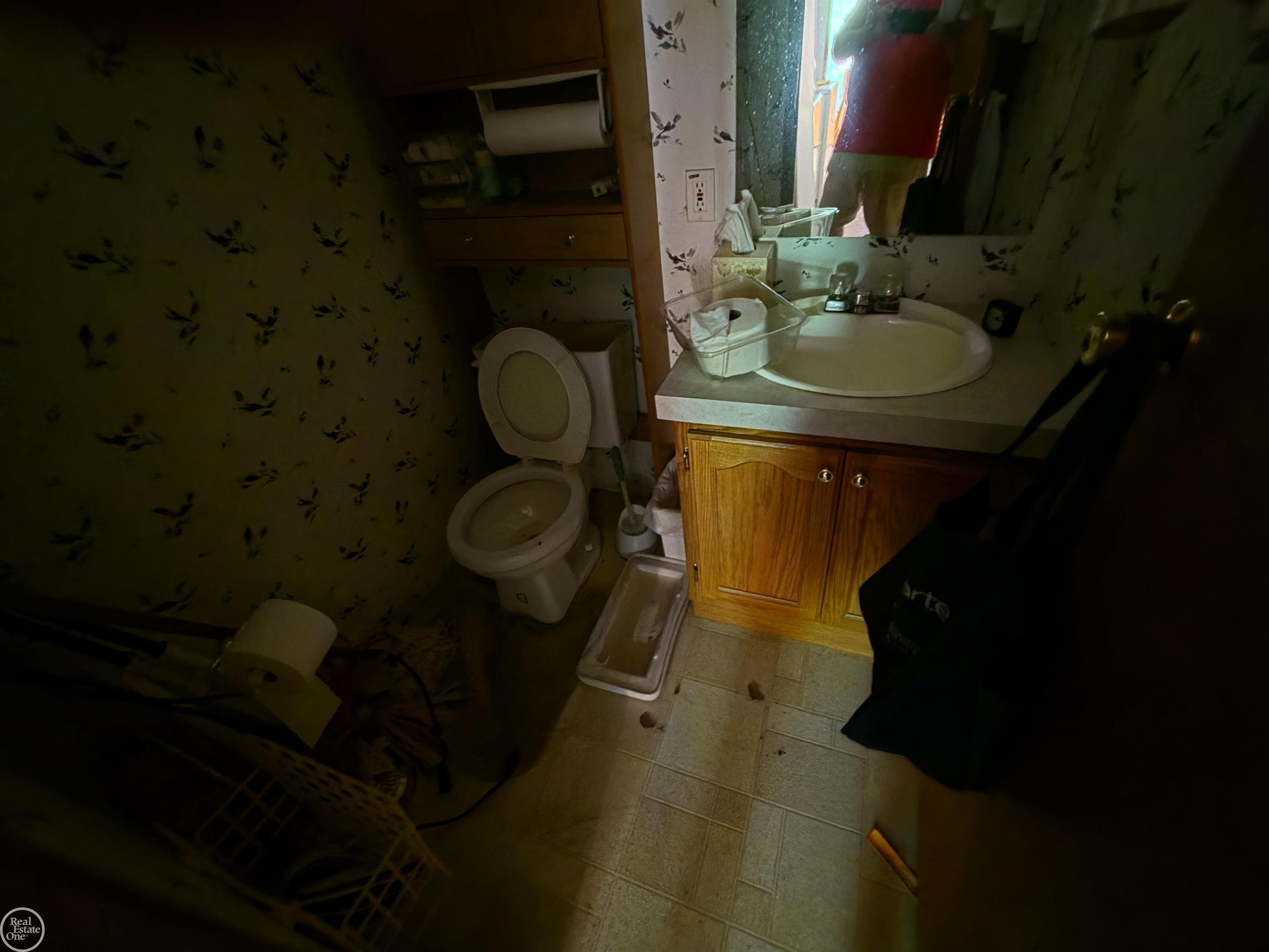 10231 Linden Avenue Property Photo 32