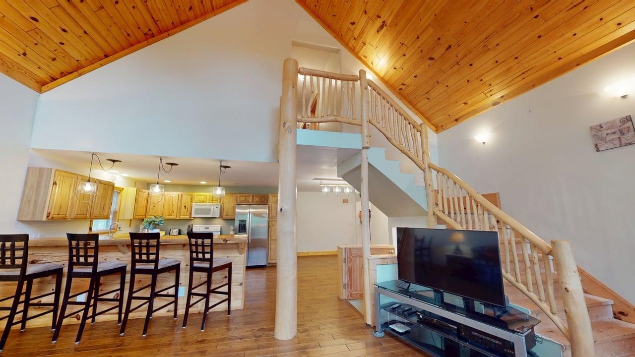 4867 E Shore Drive Property Photo 16