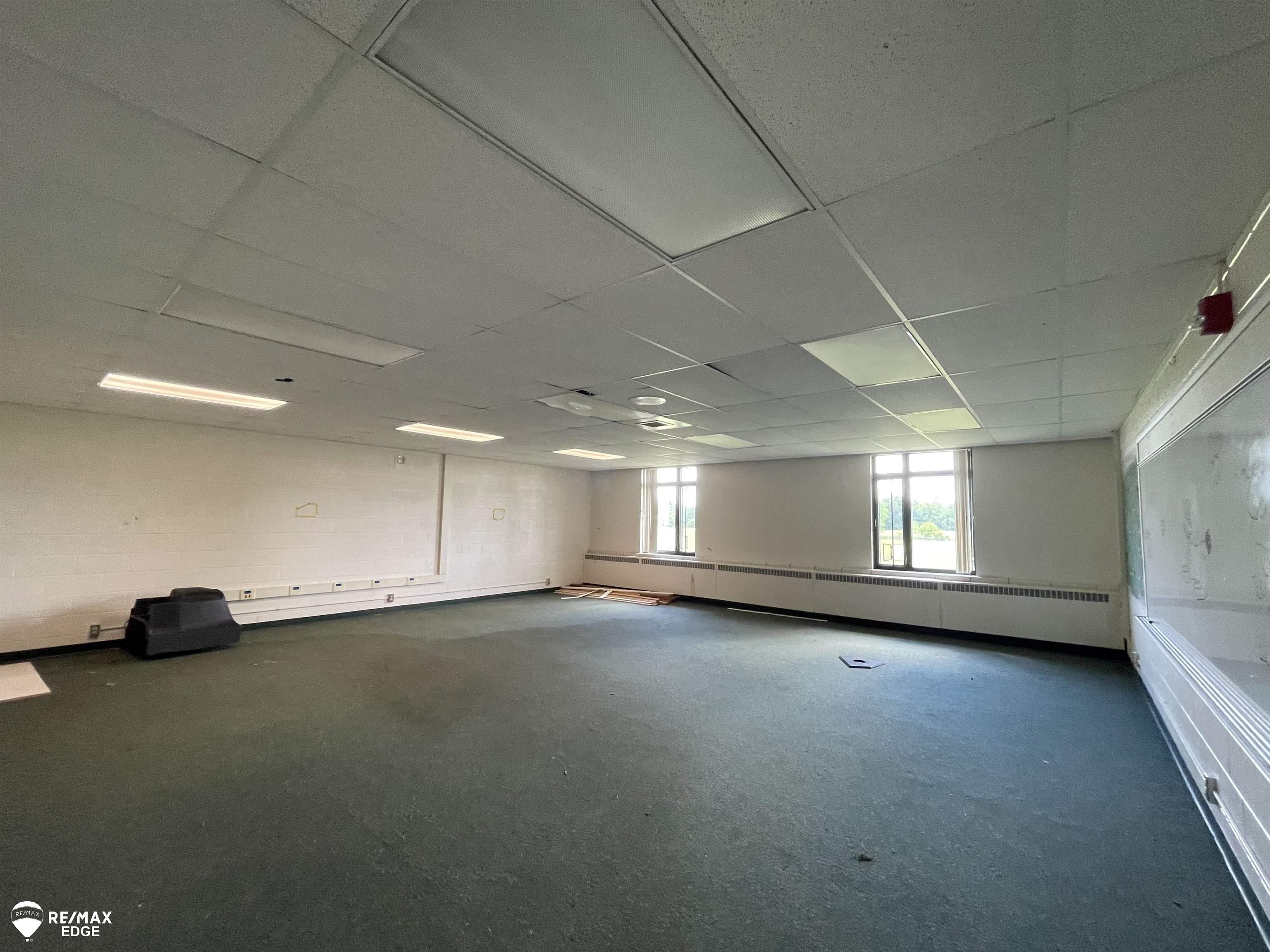 8254 N Gale Road Property Photo 10