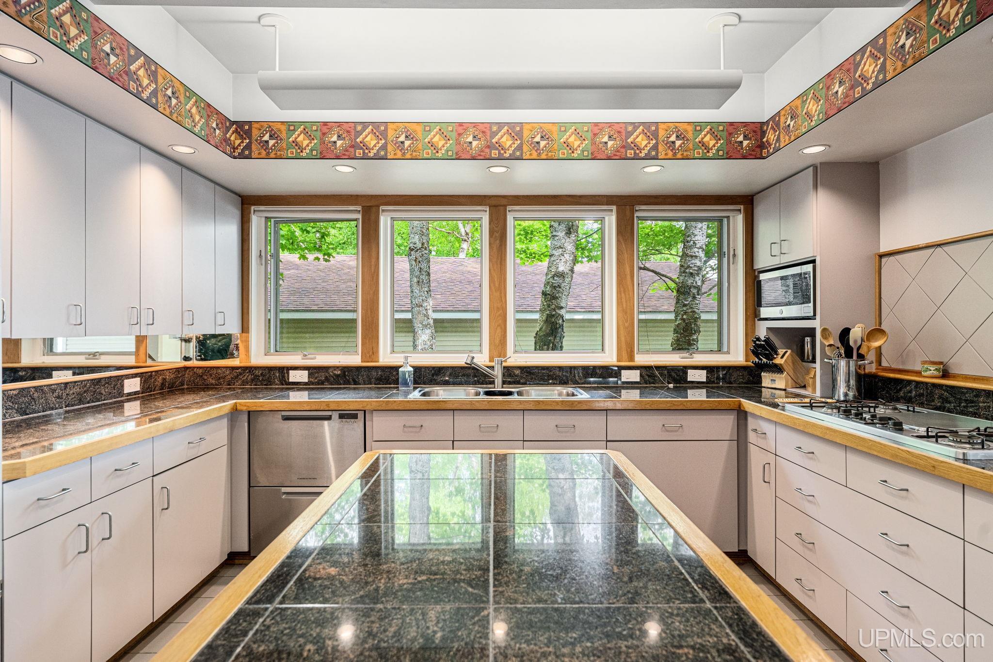 137 Brown Road Property Photo 33