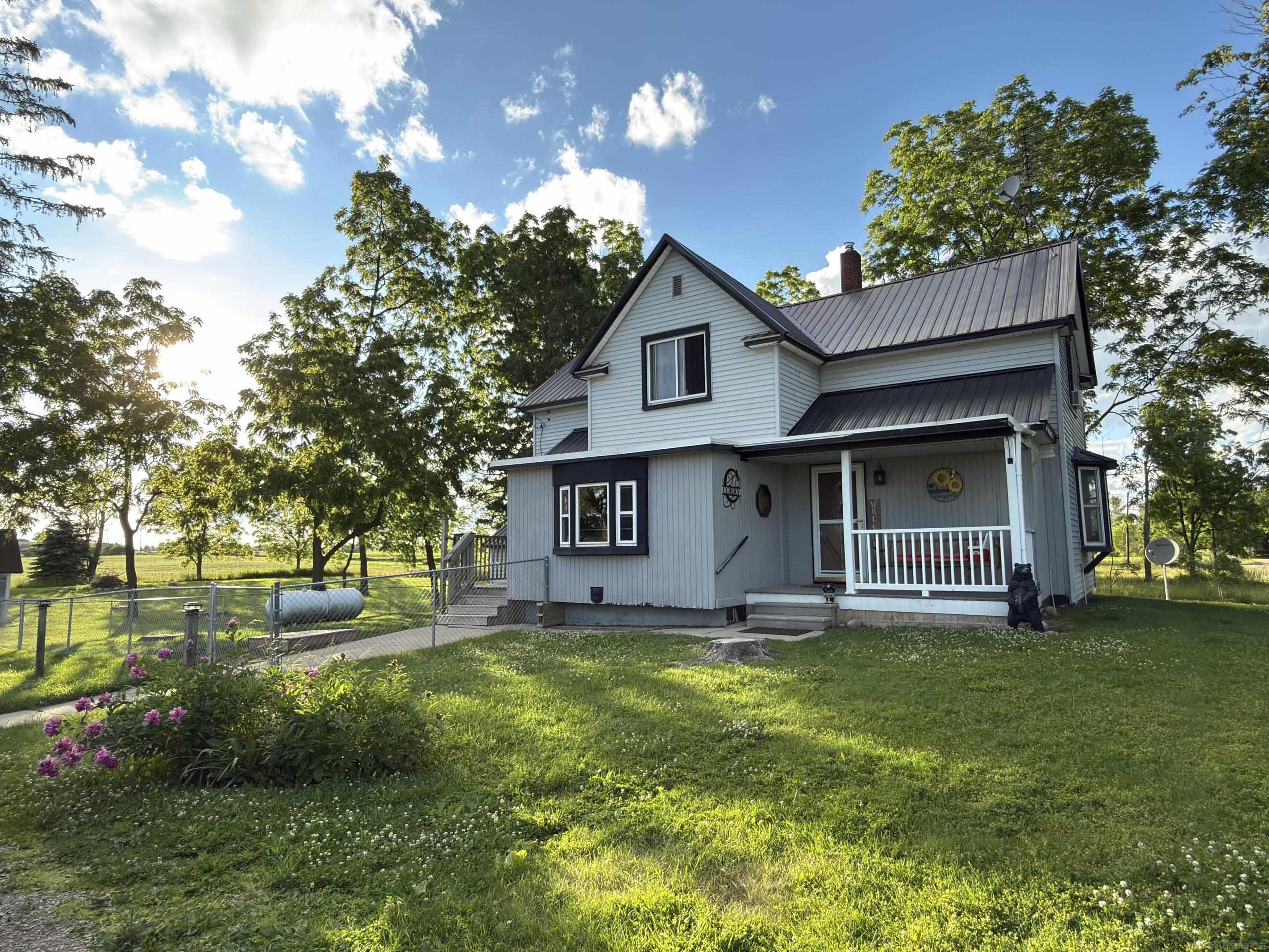 1451 N Loree Road Property Photo 1